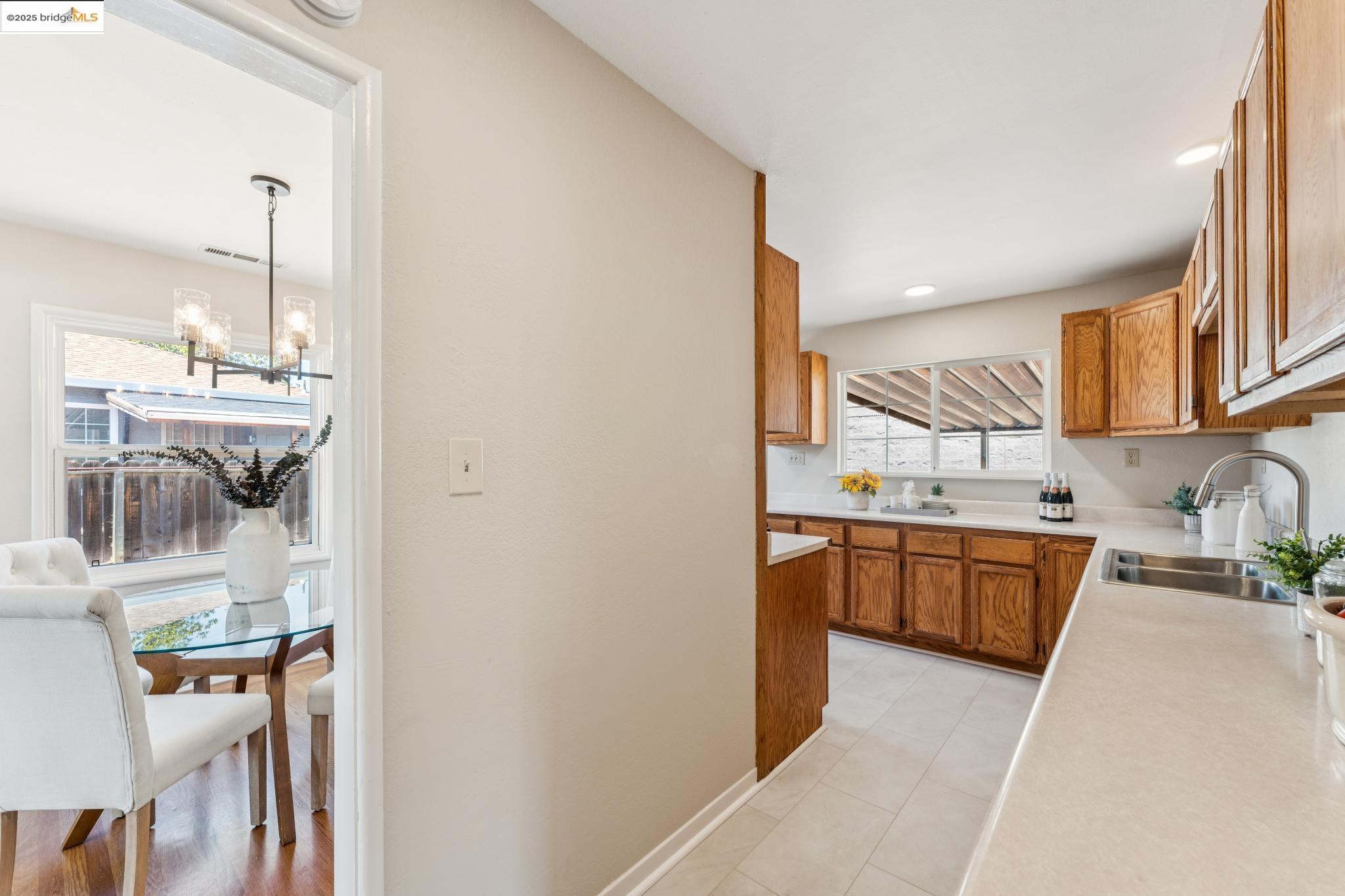 1068 Dillo St.