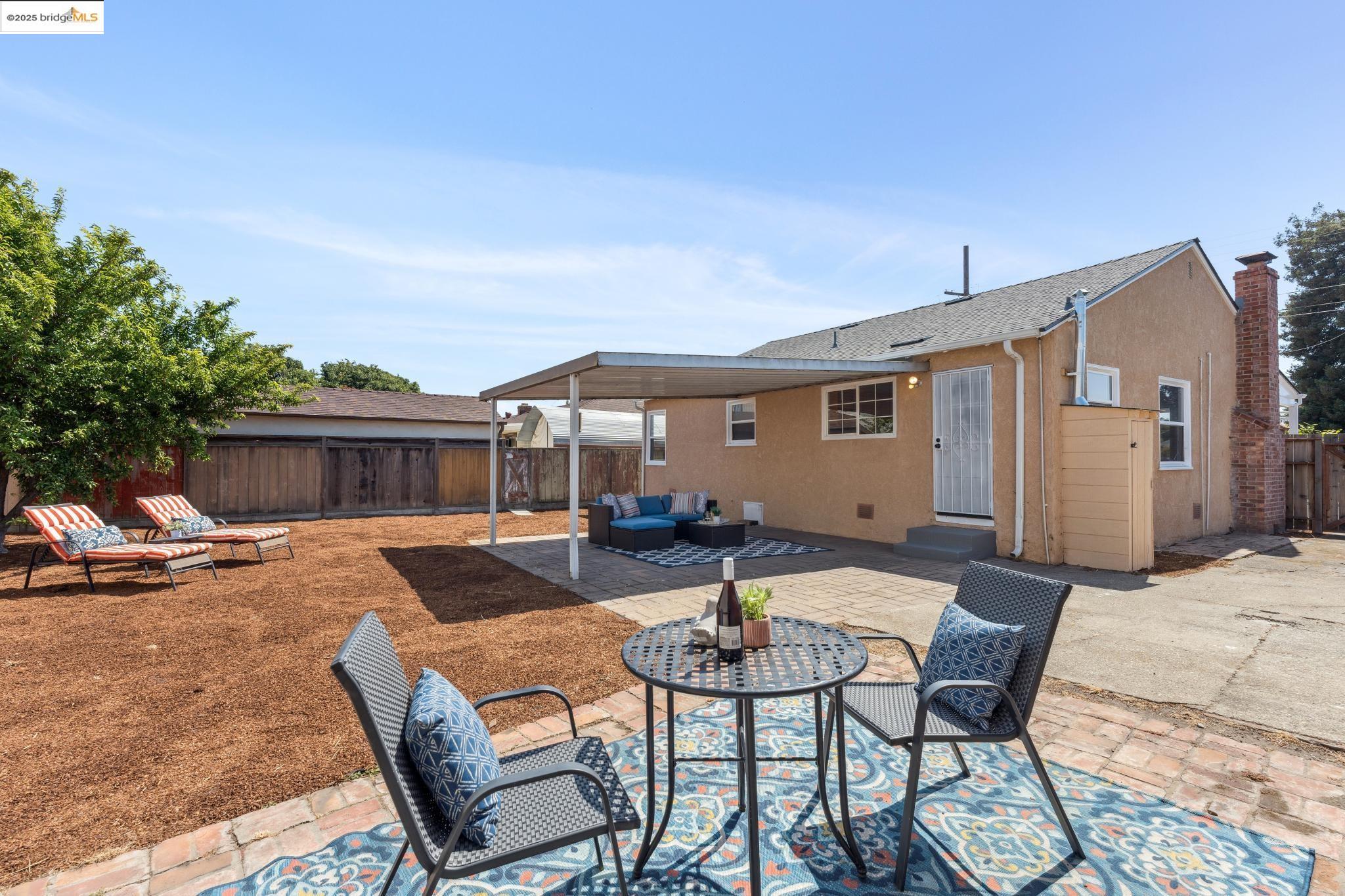 1068 Dillo St.