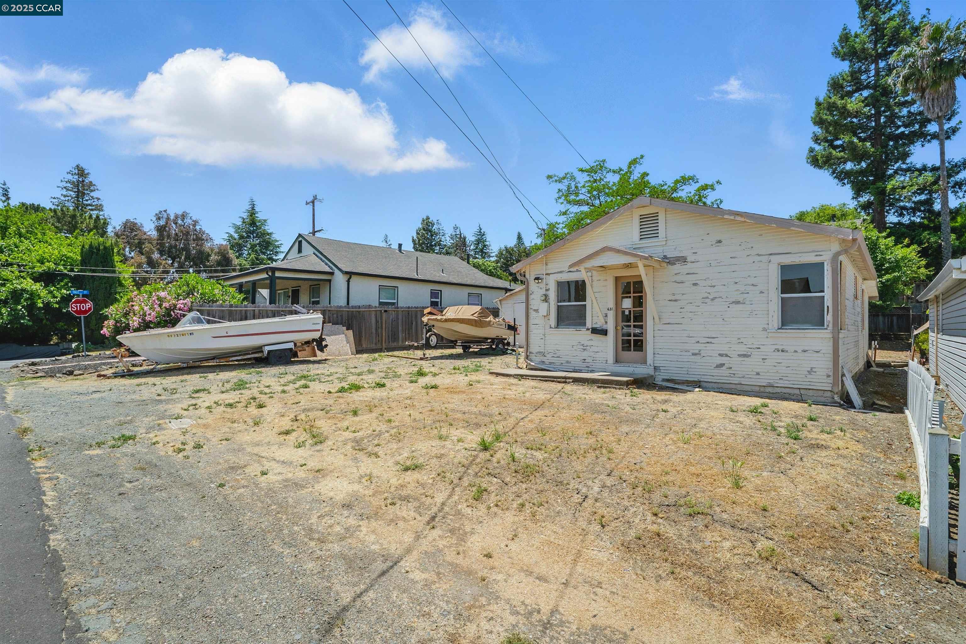 631 Kelly Ave