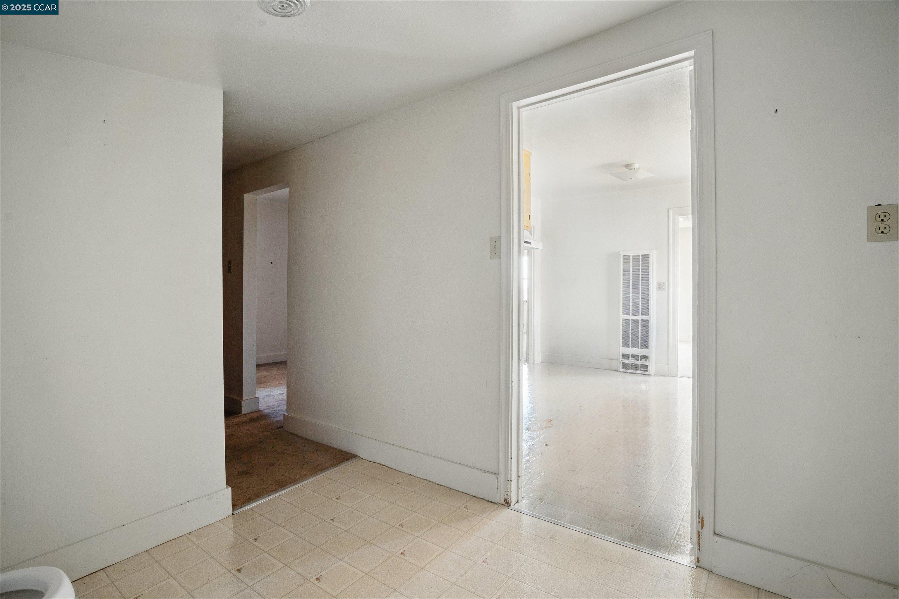 631 Kelly Ave
