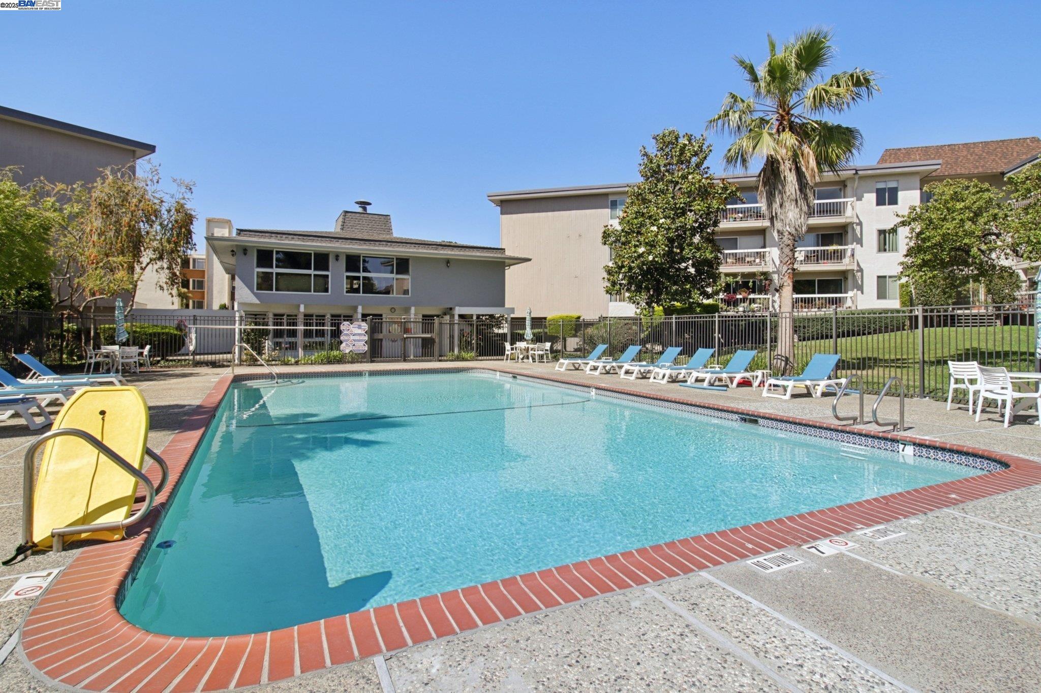 950 Shorepoint Ct # 307