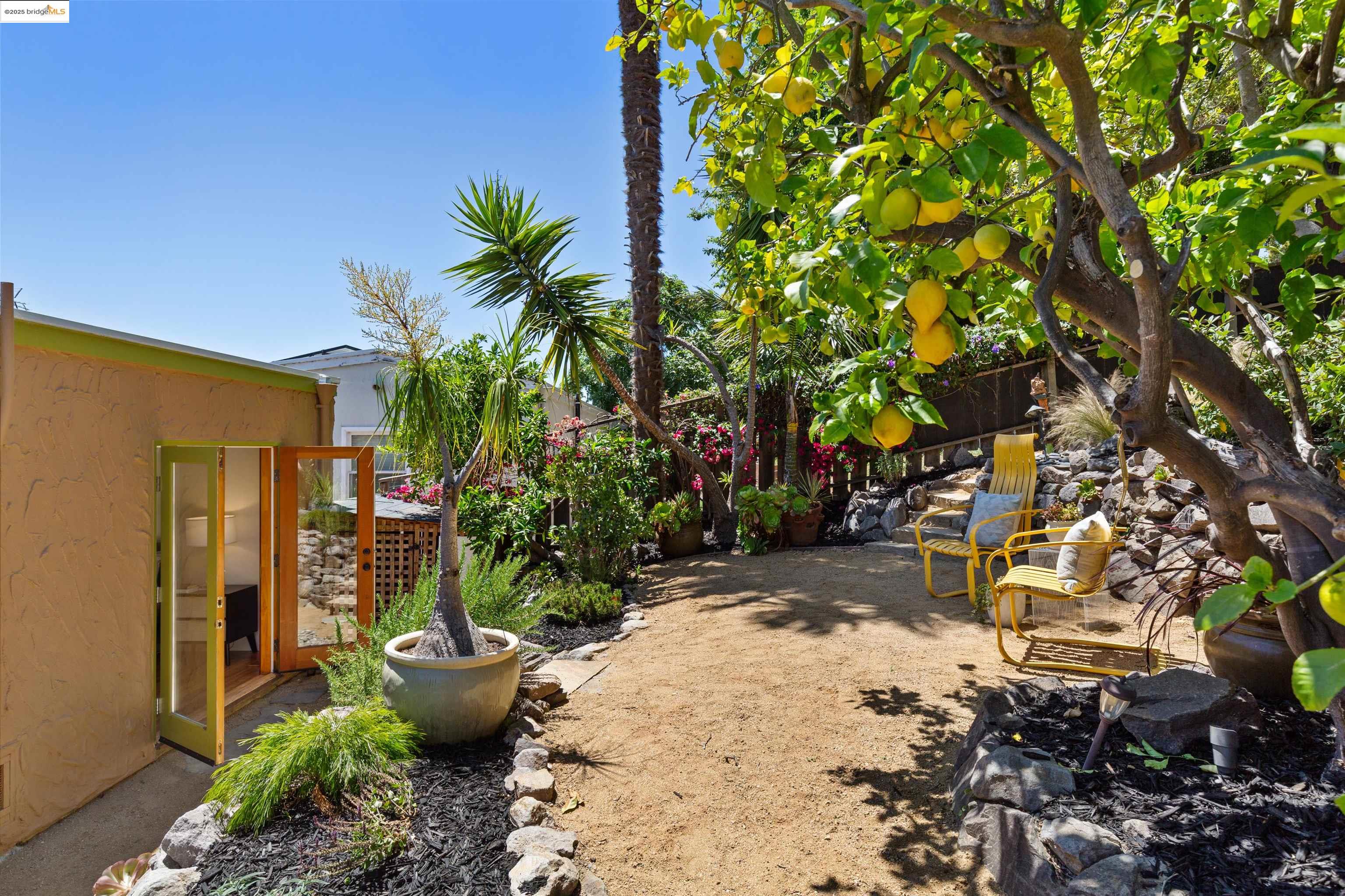 712 Santa Ray Avenue