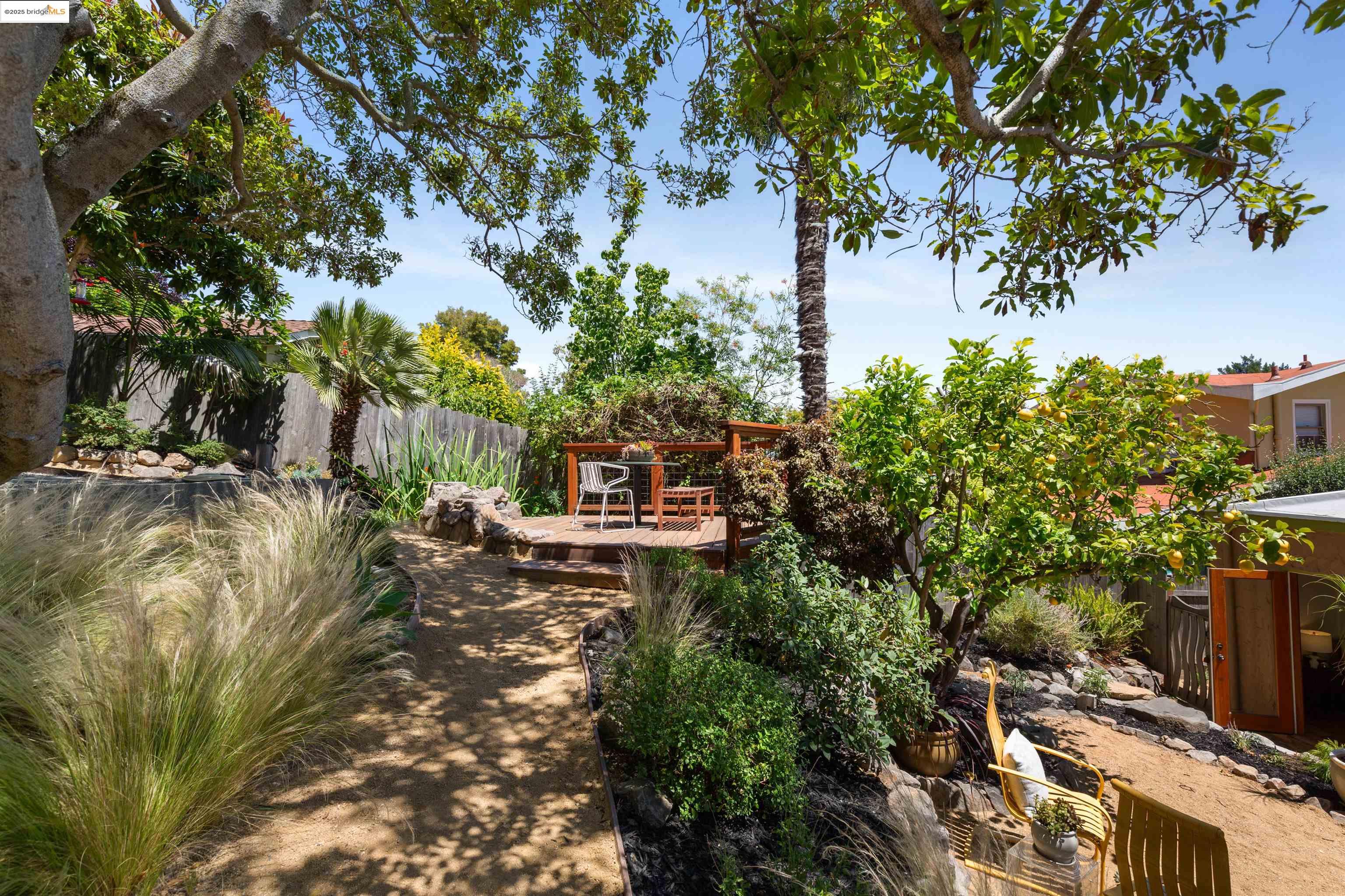 712 Santa Ray Avenue