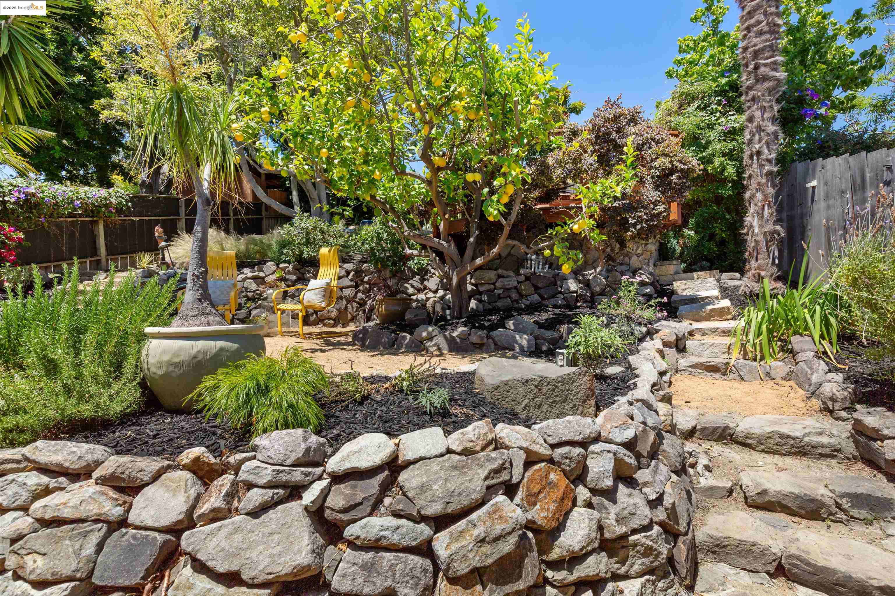 712 Santa Ray Avenue