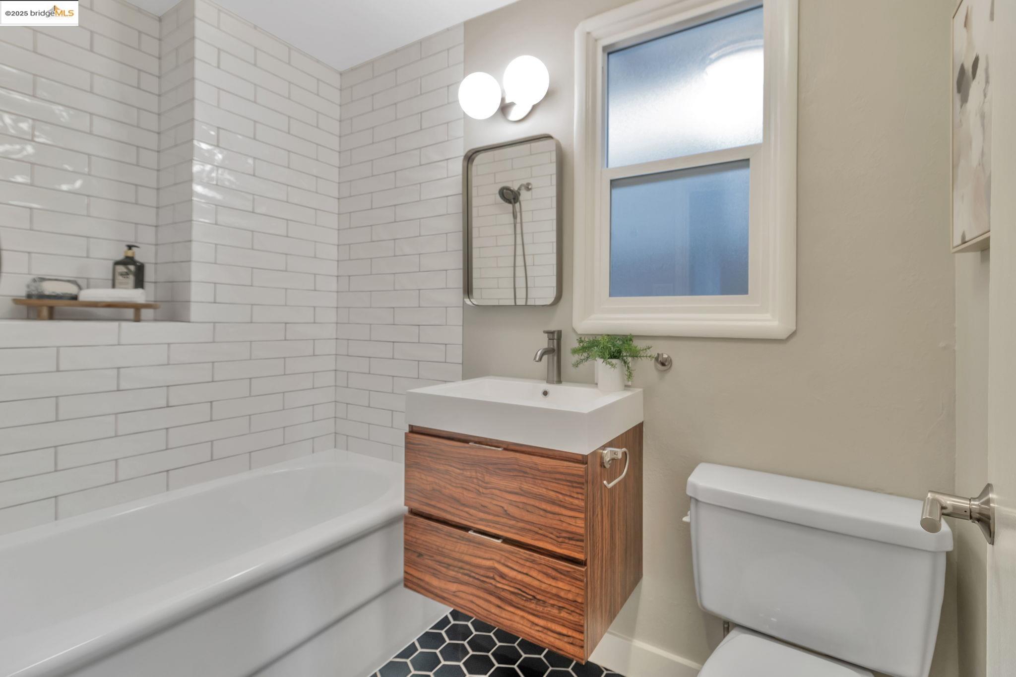 4053 Huntington