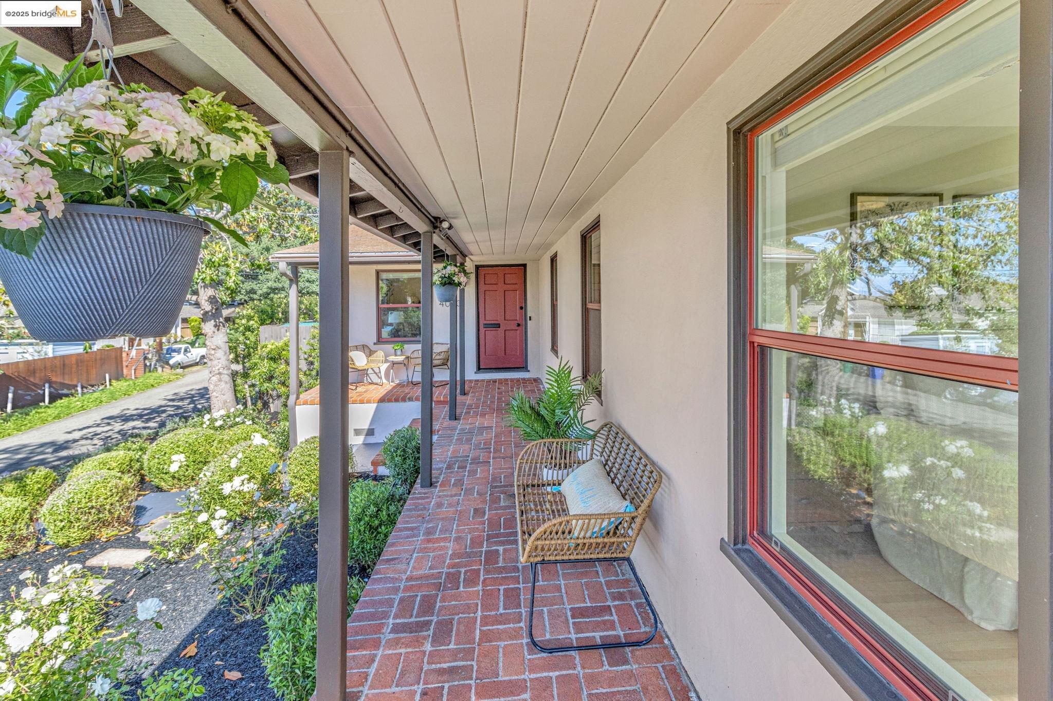 4053 Huntington