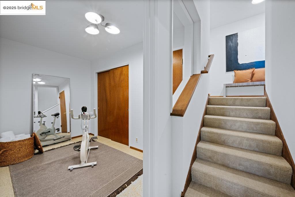 2359 Manzanita