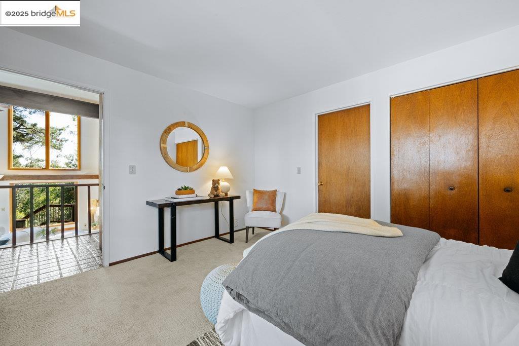 2359 Manzanita