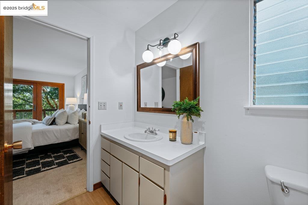 2359 Manzanita
