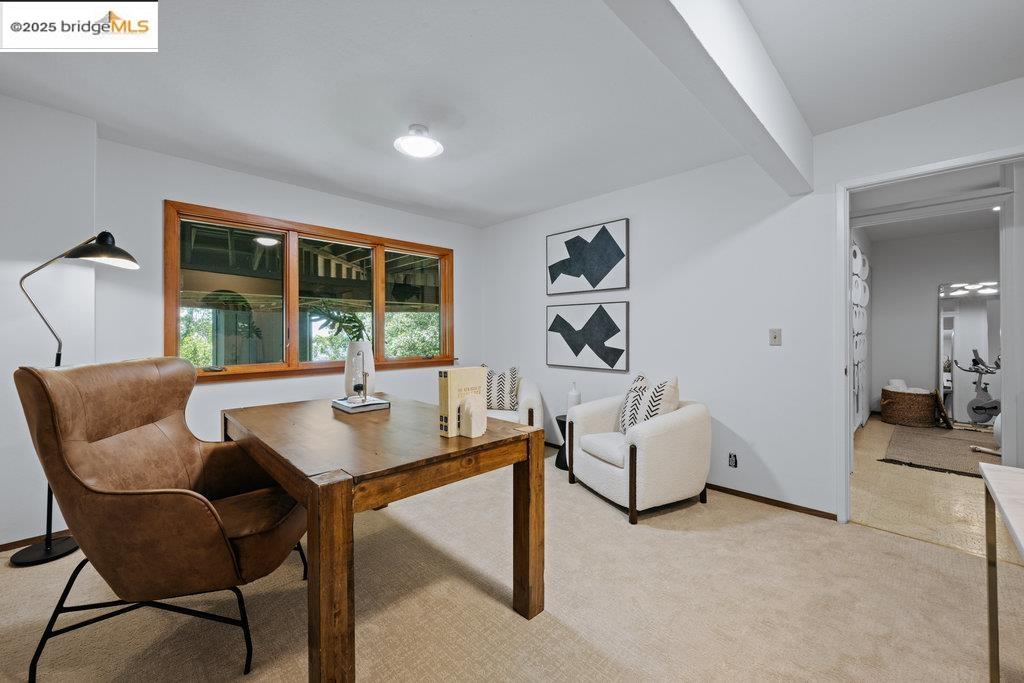 2359 Manzanita
