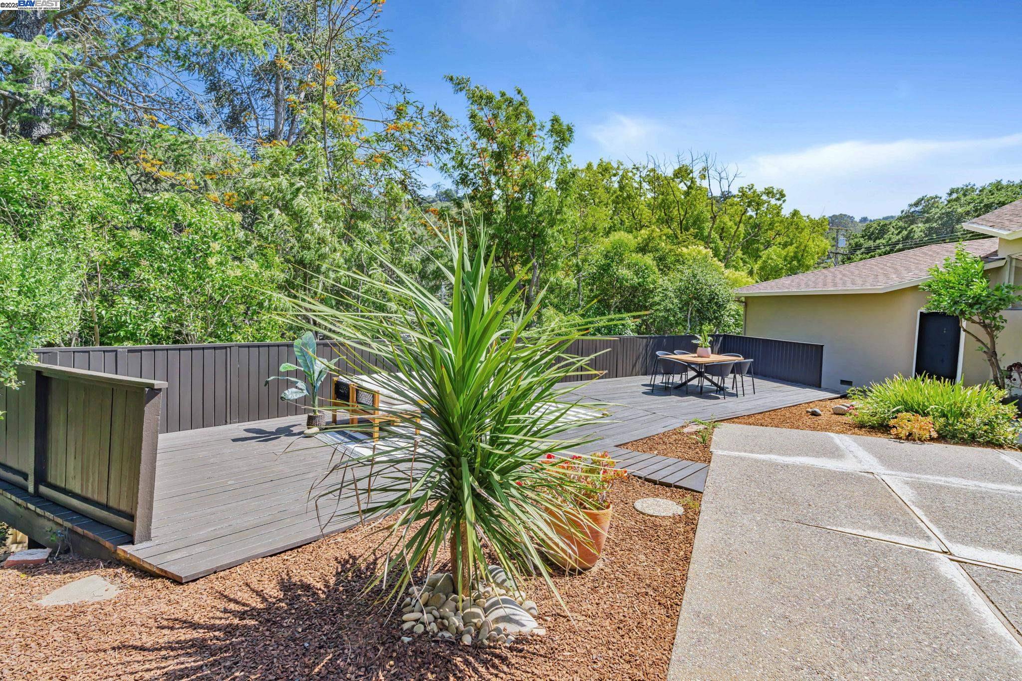 1092 Porto Marino Dr