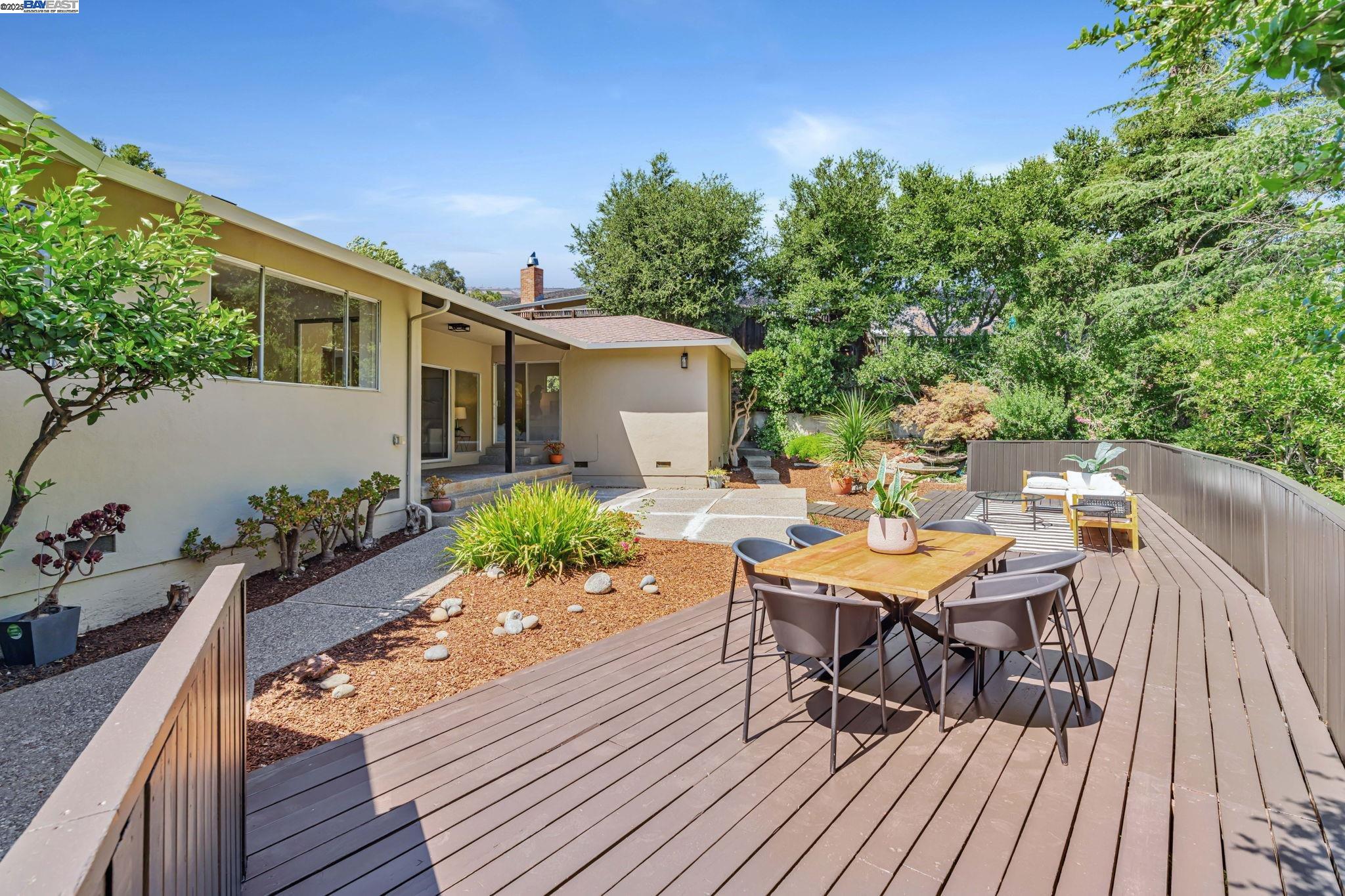 1092 Porto Marino Dr