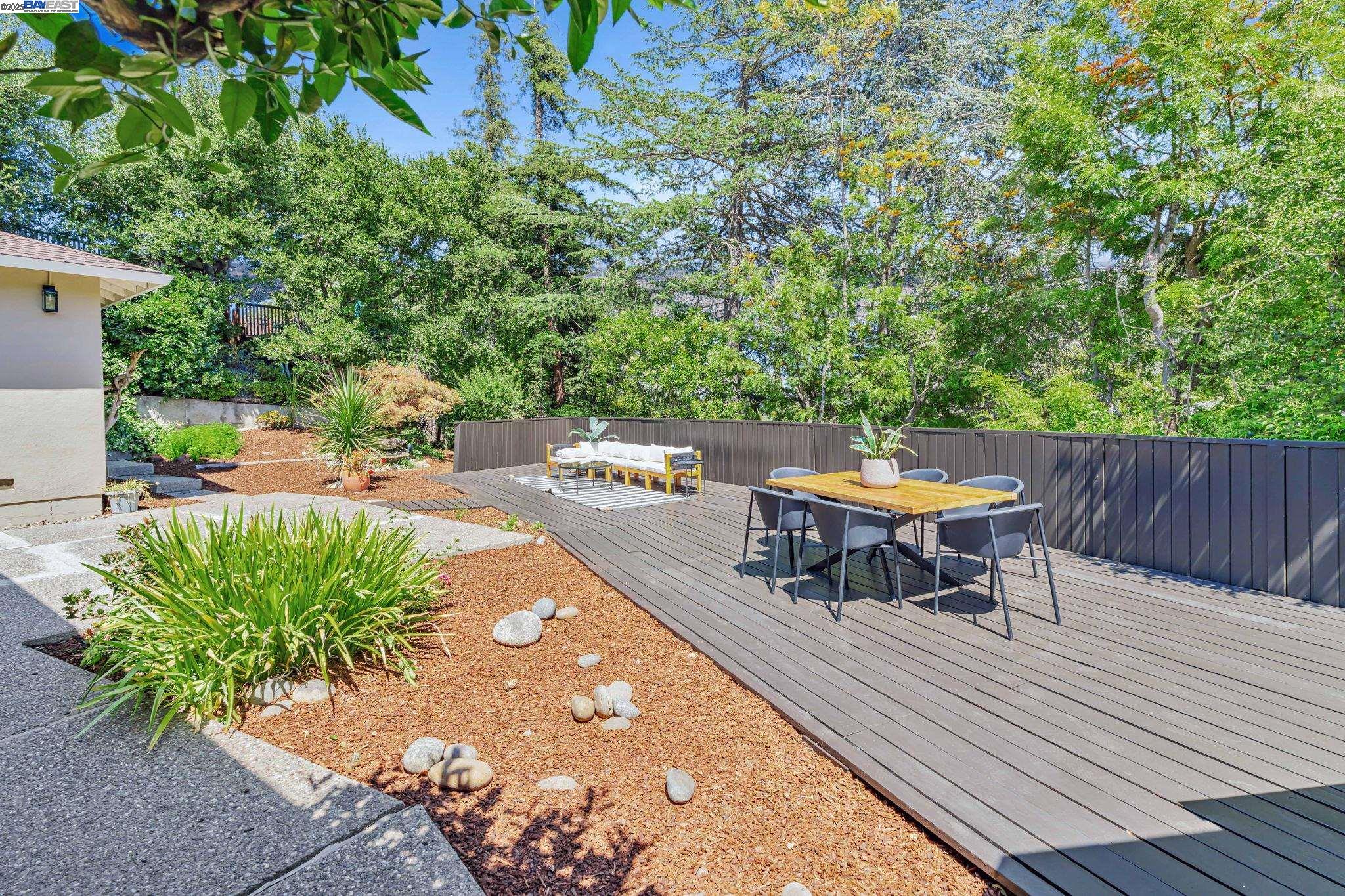 1092 Porto Marino Dr