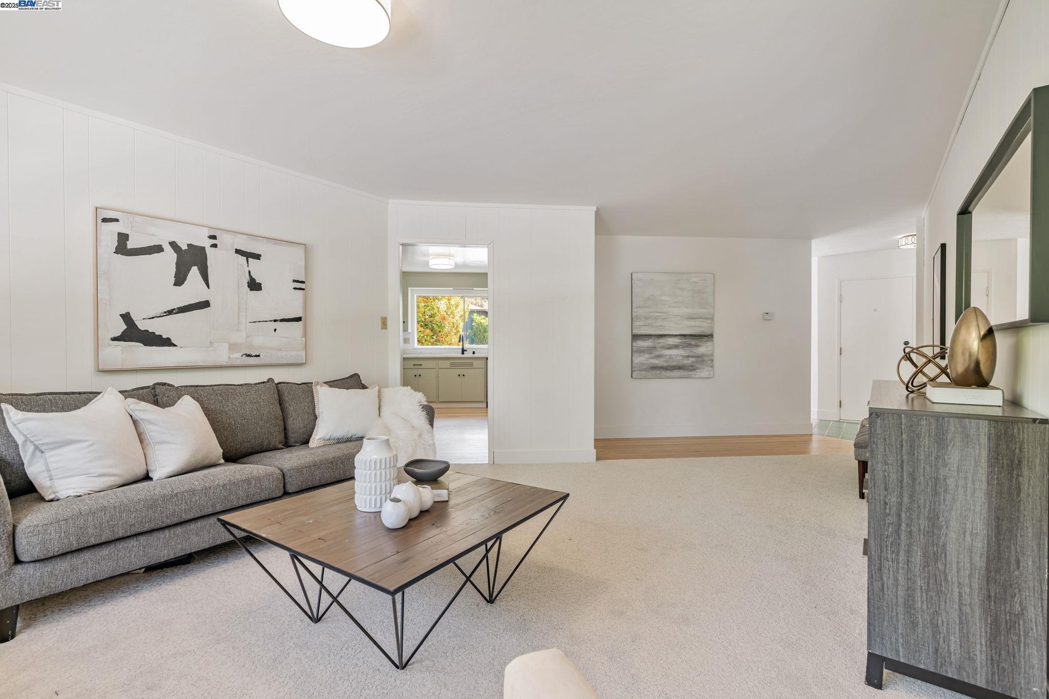 1092 Porto Marino Dr