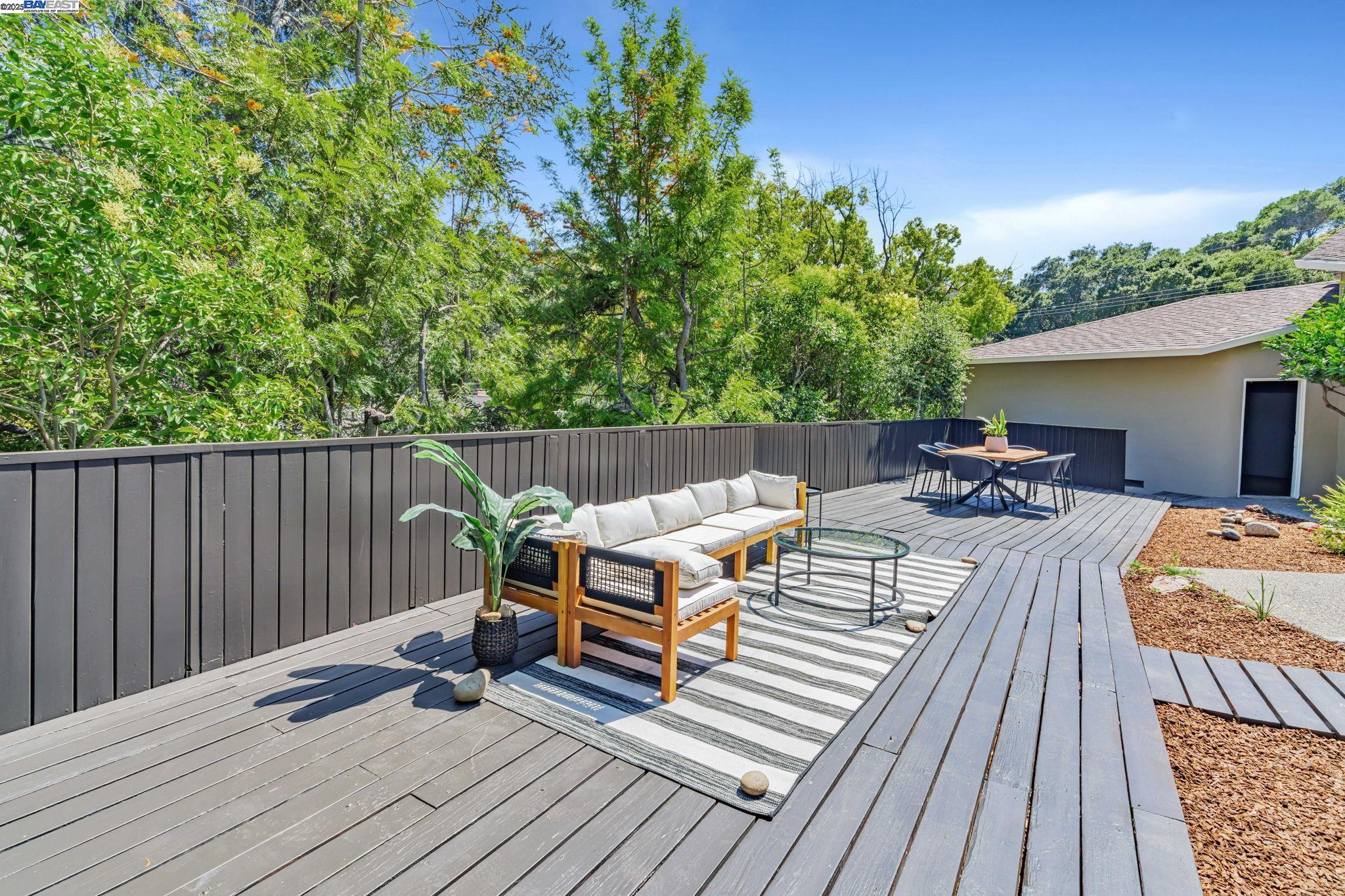 1092 Porto Marino Dr