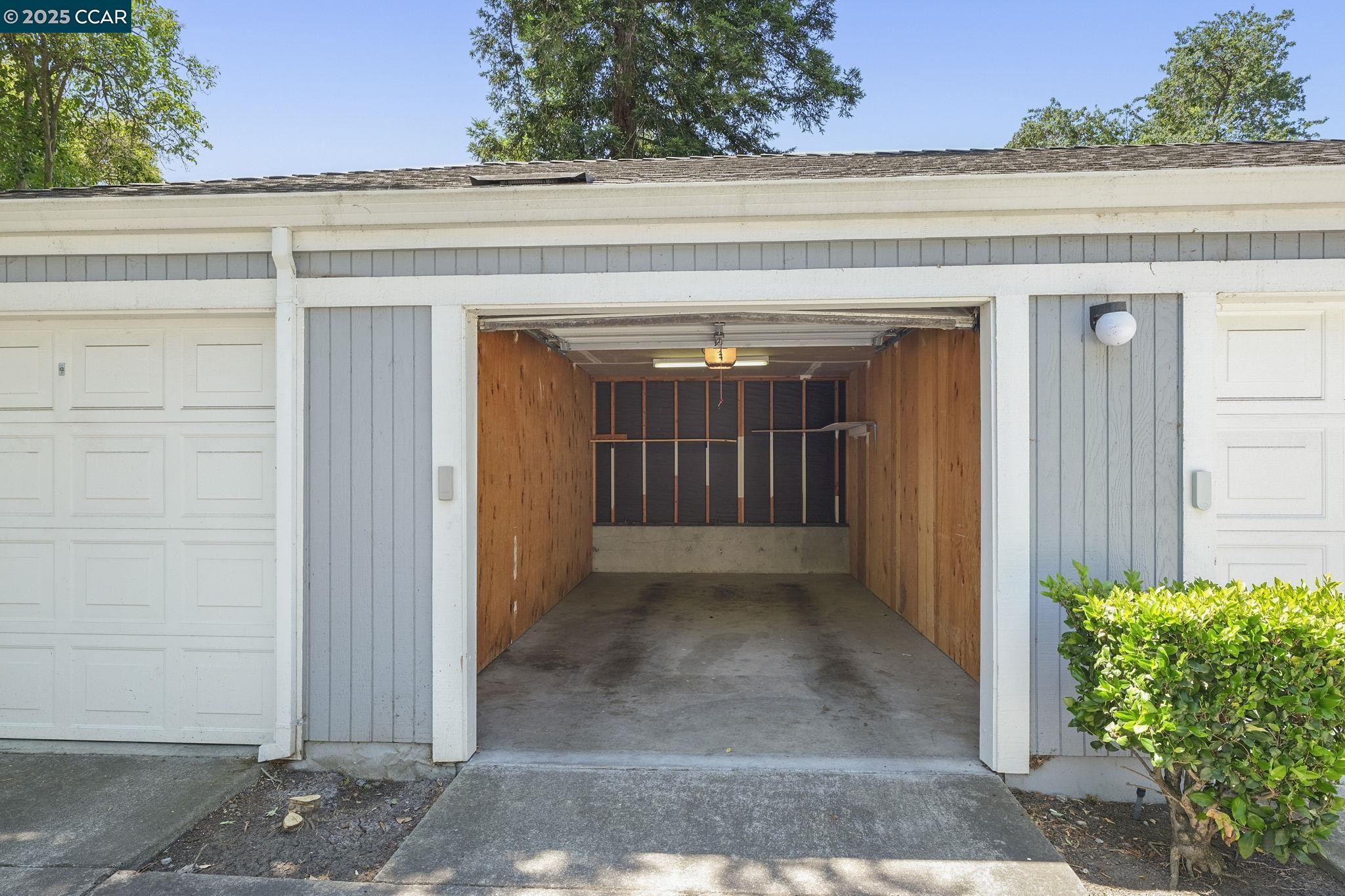 2584 Oak Rd # 124