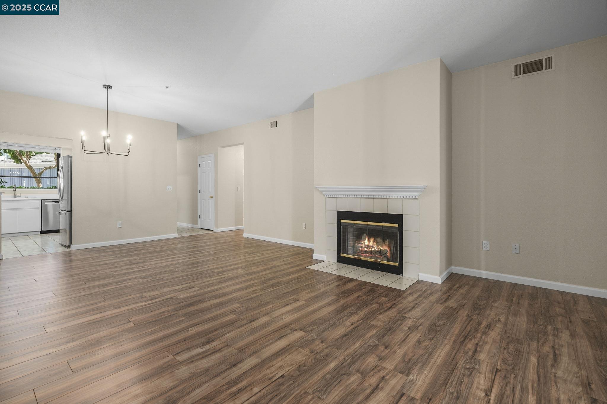 2584 Oak Rd # 124