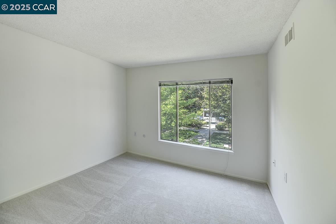 1300 Singingwood Ct. # 3