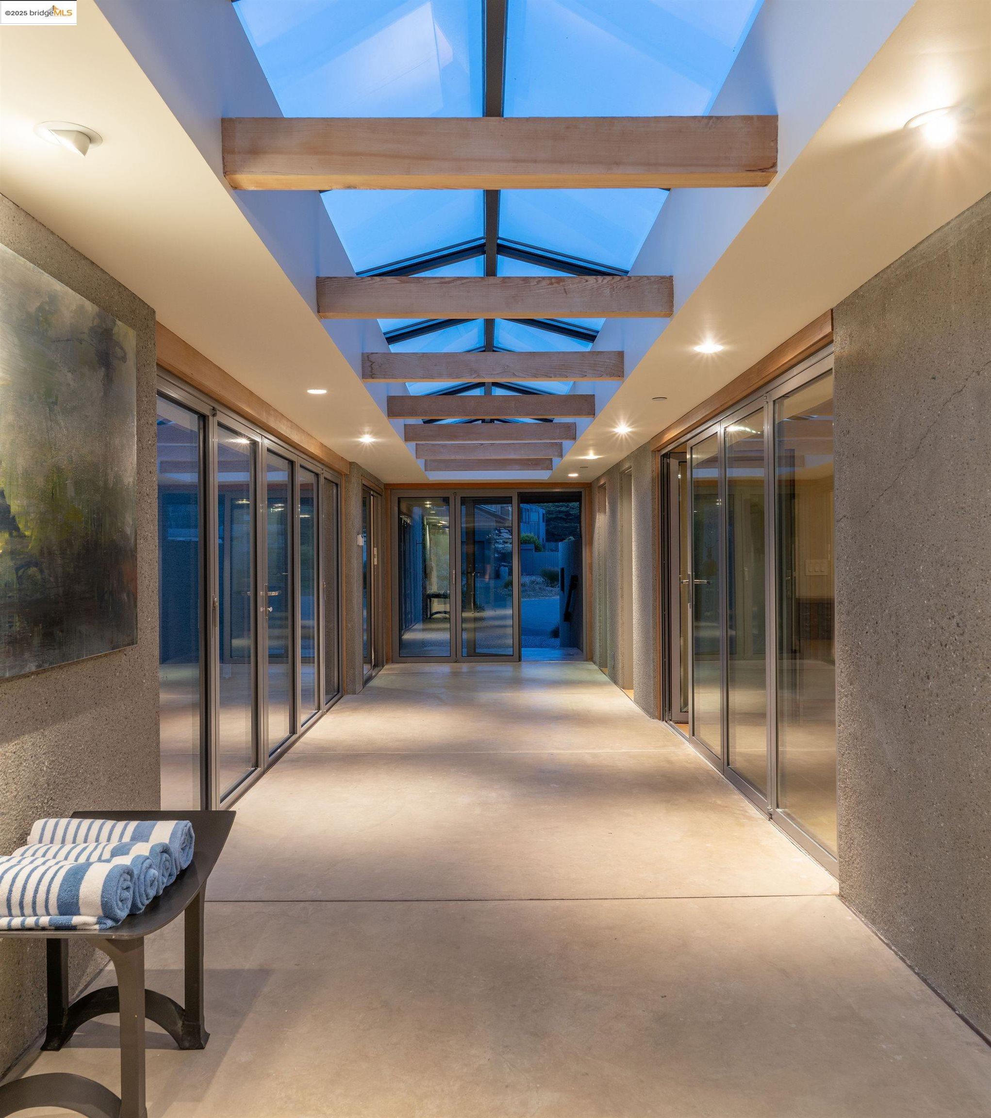 275 Broad Reach