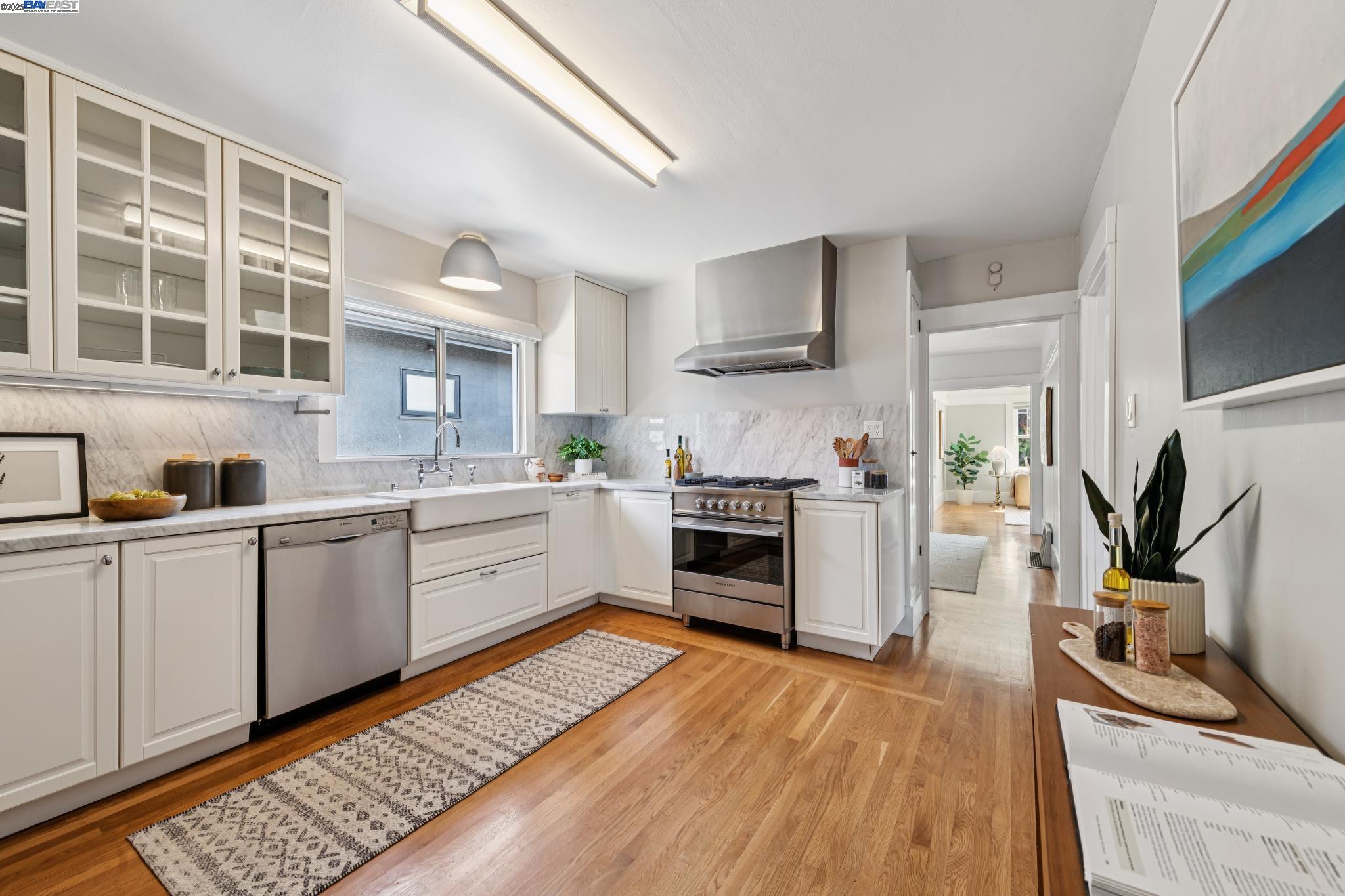 2138 Byron