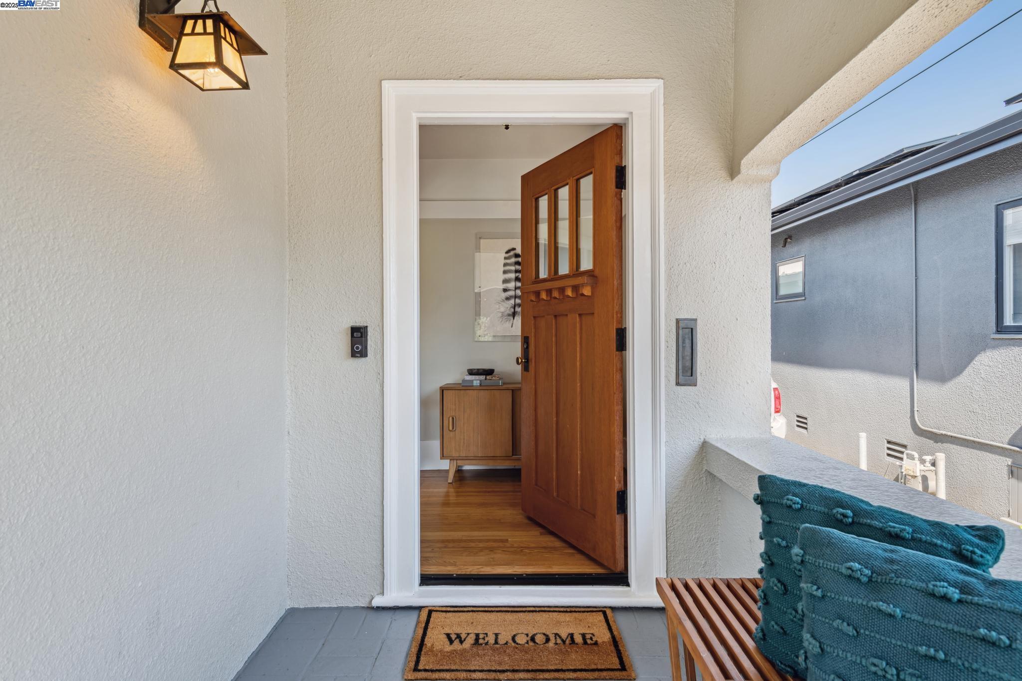 2138 Byron
