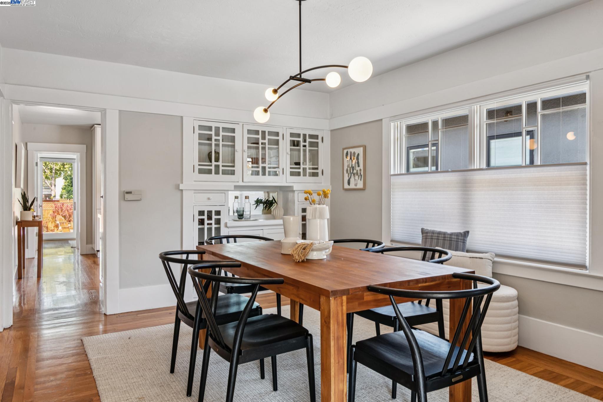 2138 Byron