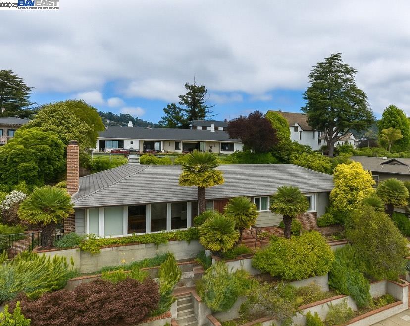 246 Pershing Dr
