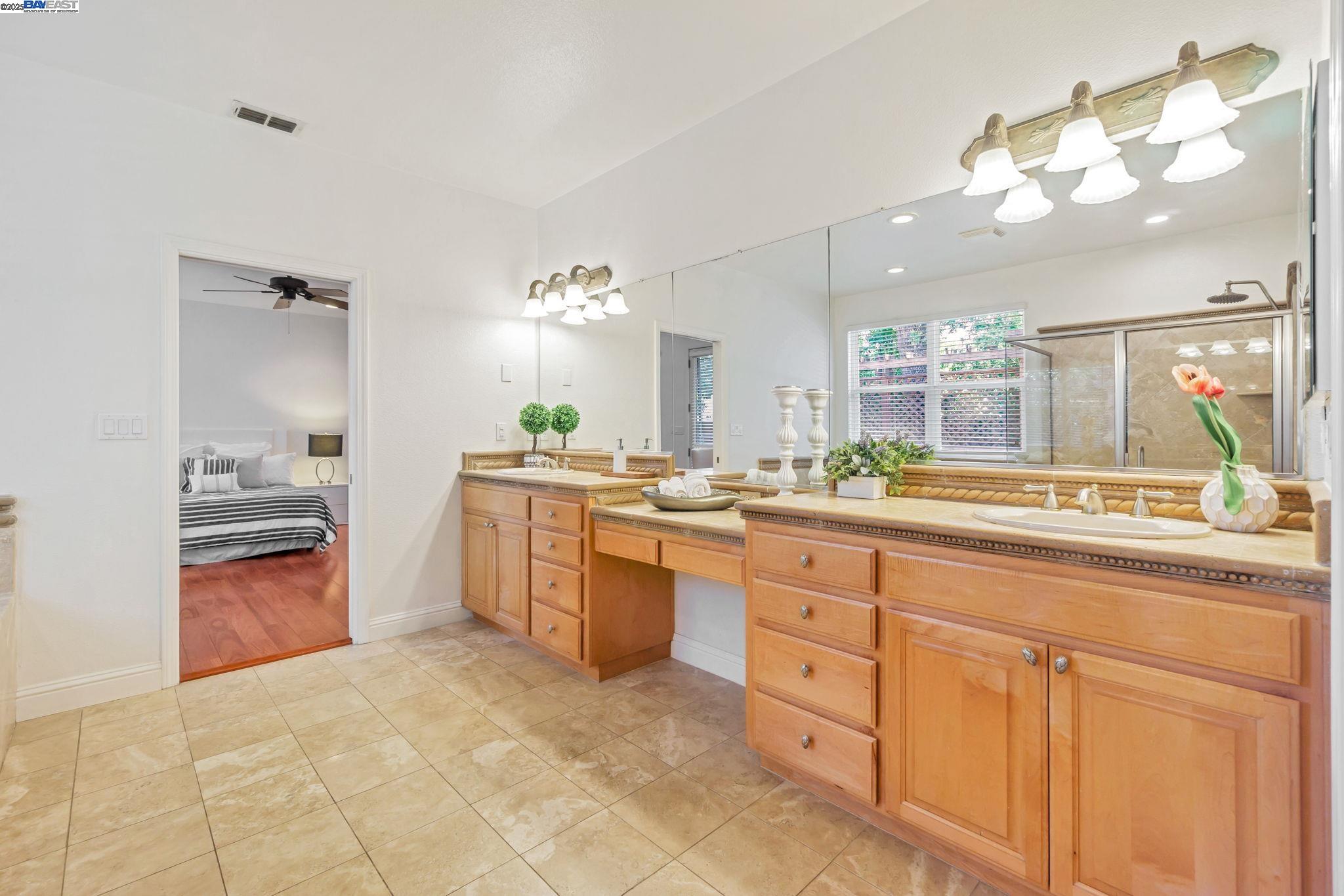 135 Cara Ct