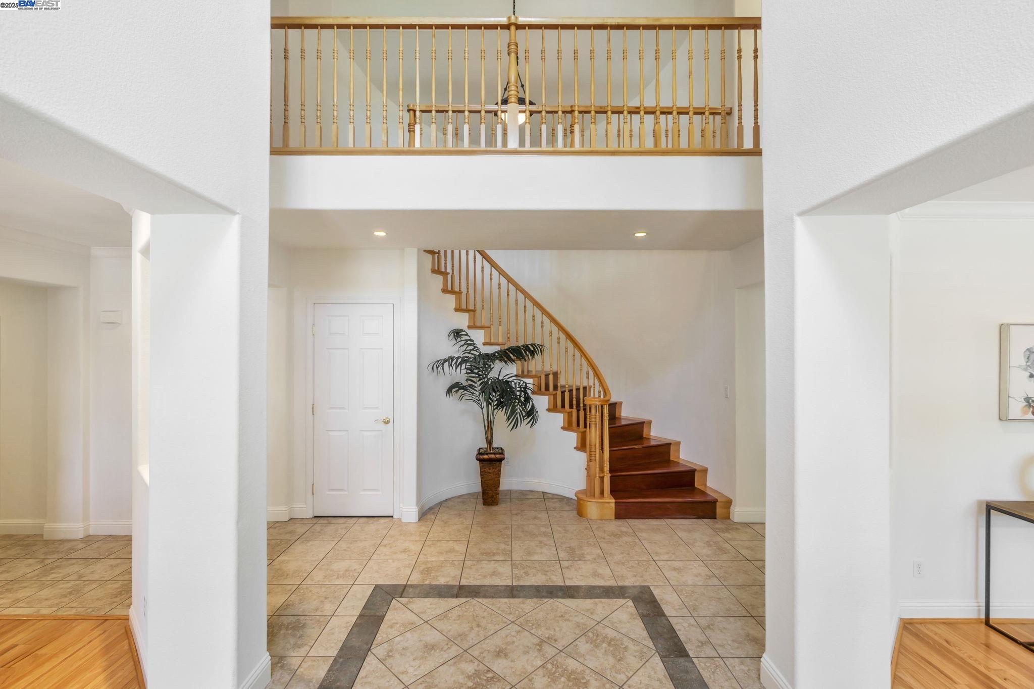 135 Cara Ct