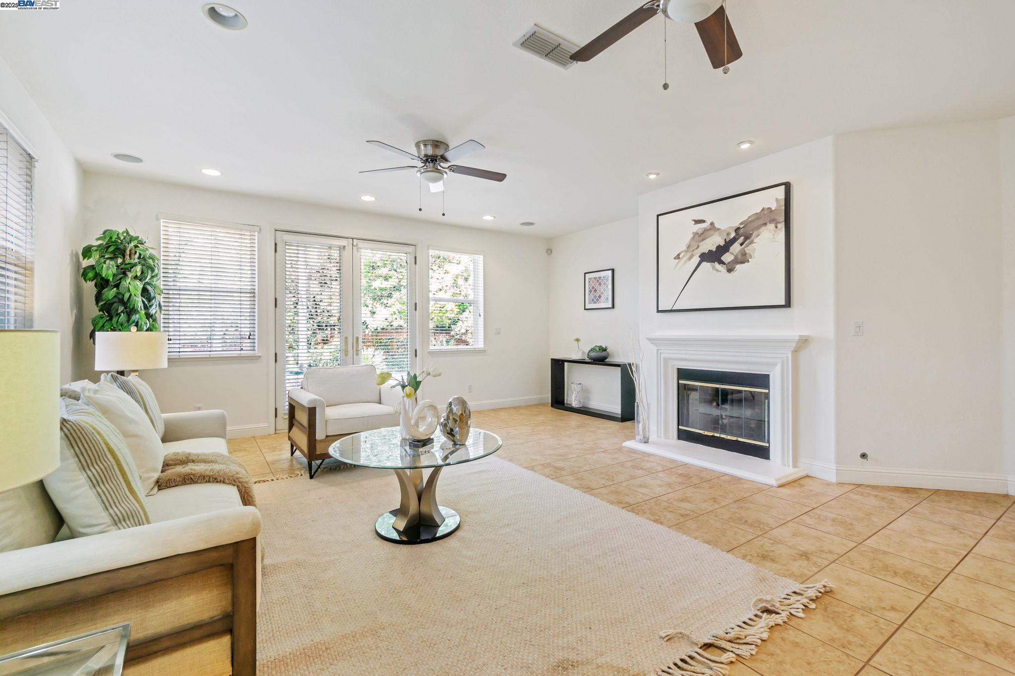 135 Cara Ct