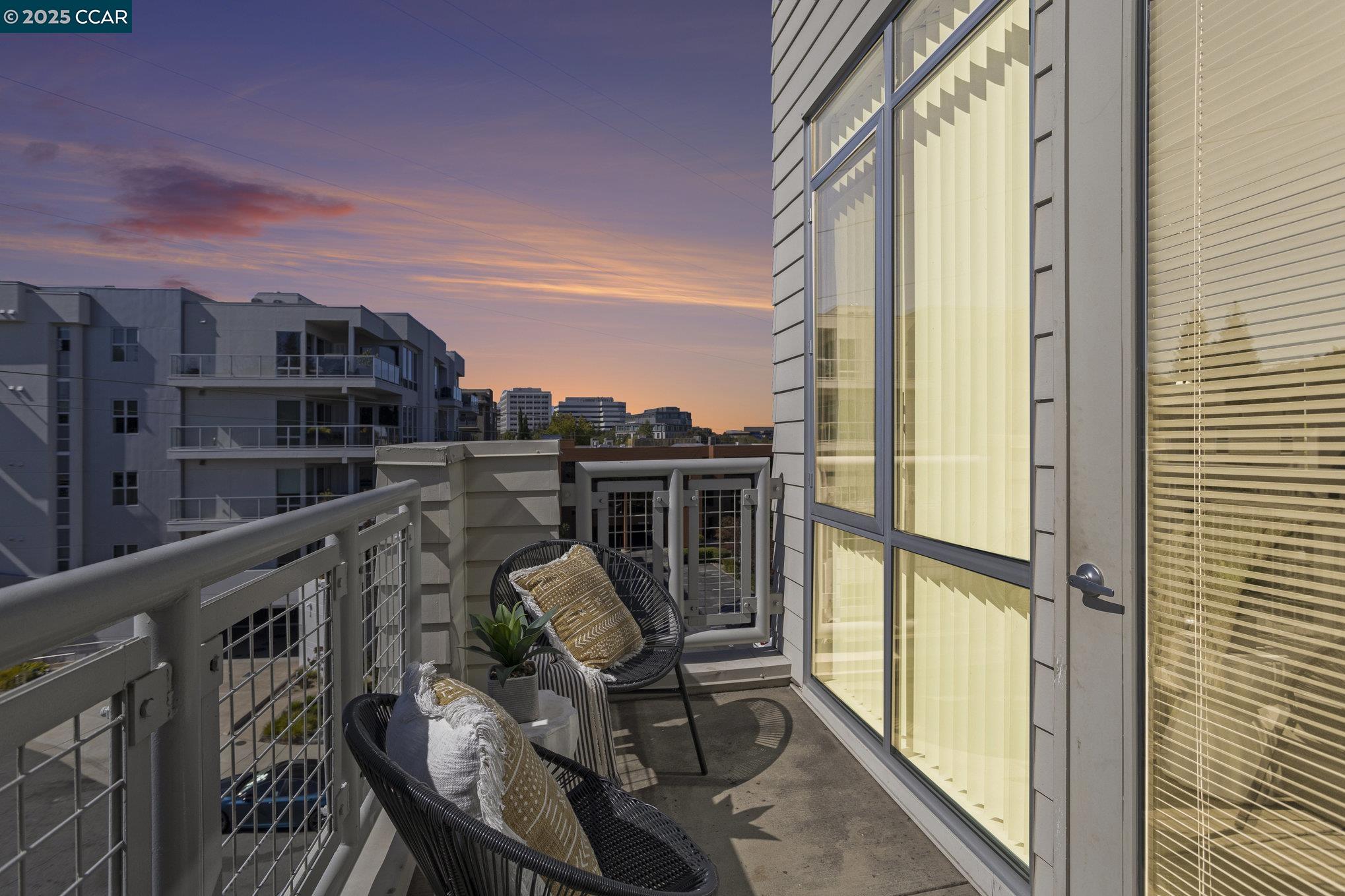 1655 N CALIFORNIA # 450