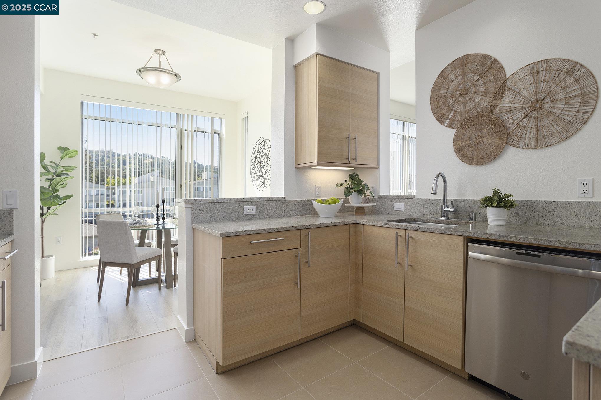 1655 N CALIFORNIA # 450