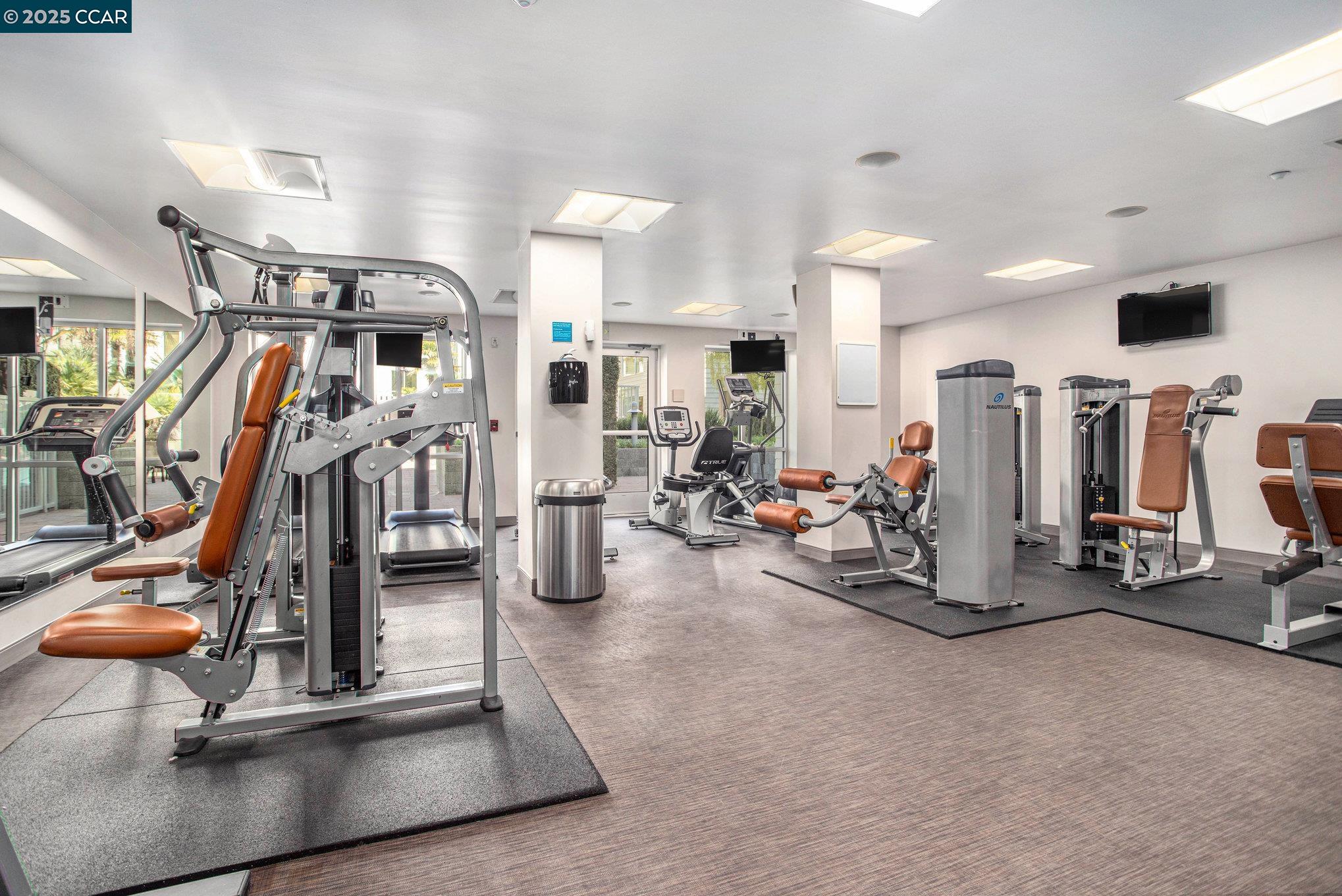 1655 N CALIFORNIA # 450