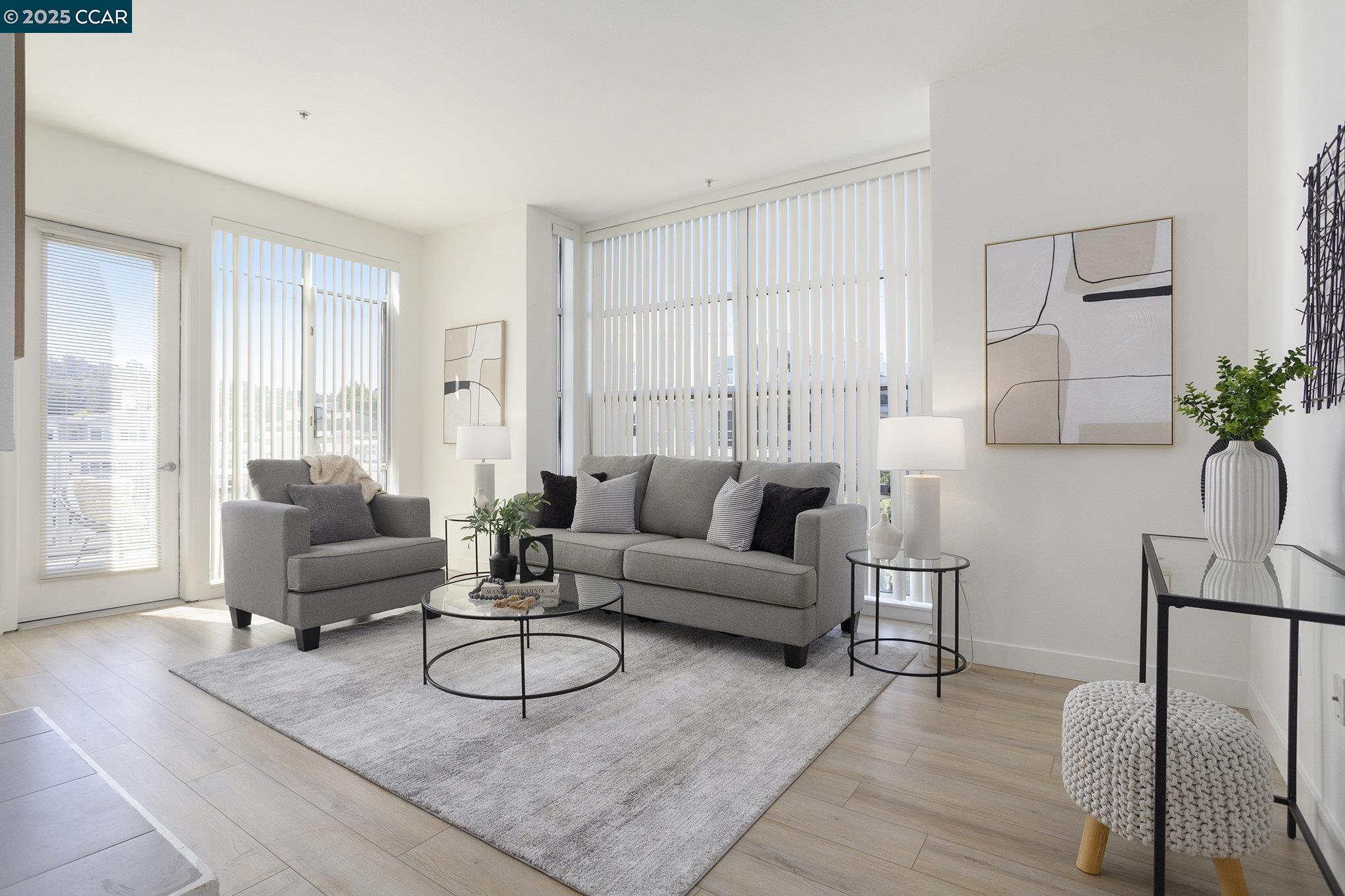 1655 N CALIFORNIA # 450