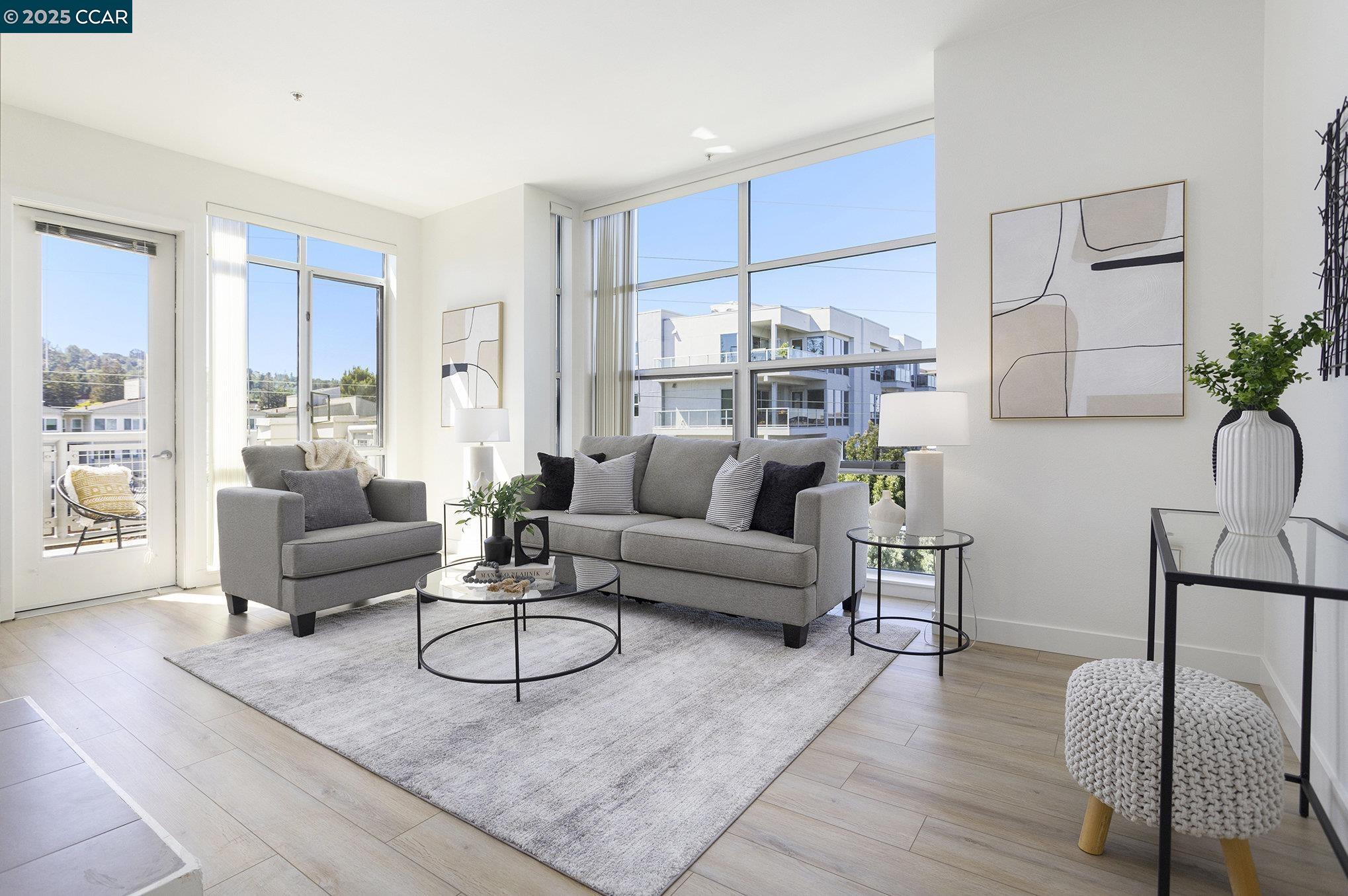 1655 N CALIFORNIA # 450