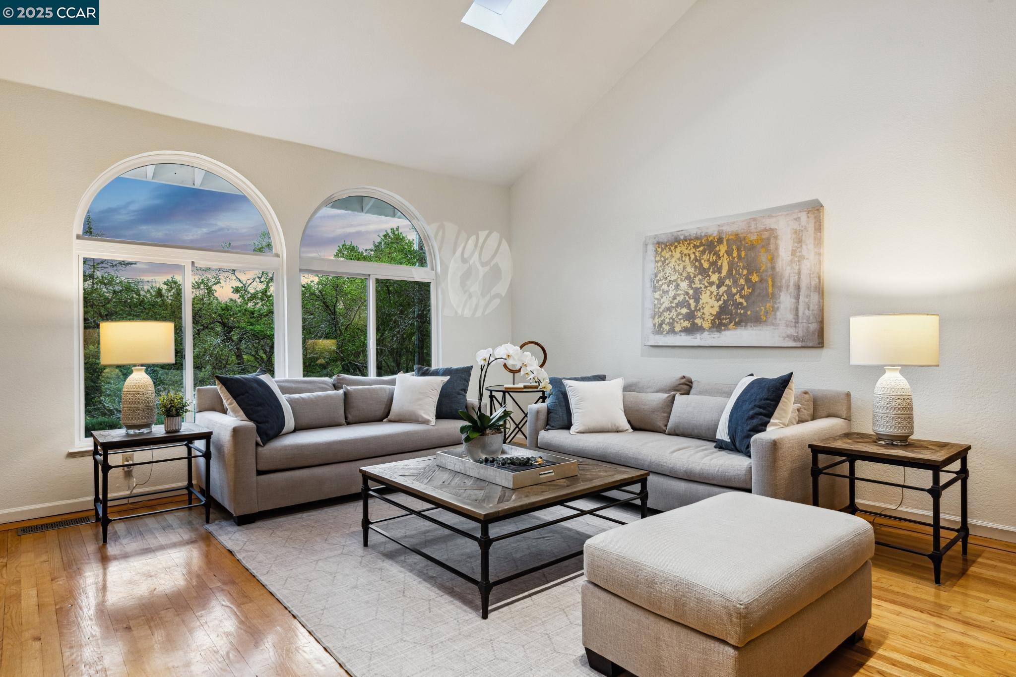 3555 Old Mountain View Dr