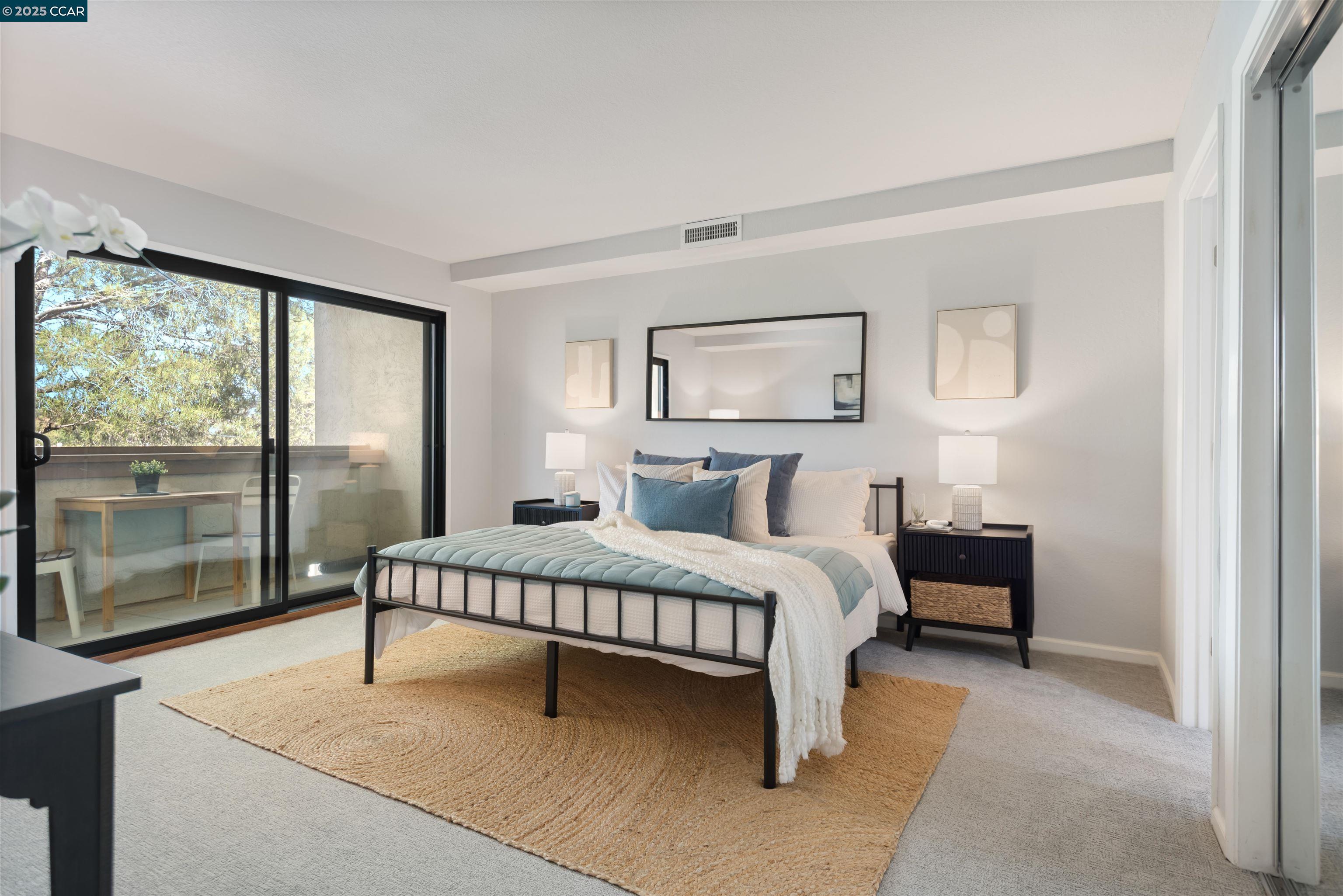 1541 Moraga way