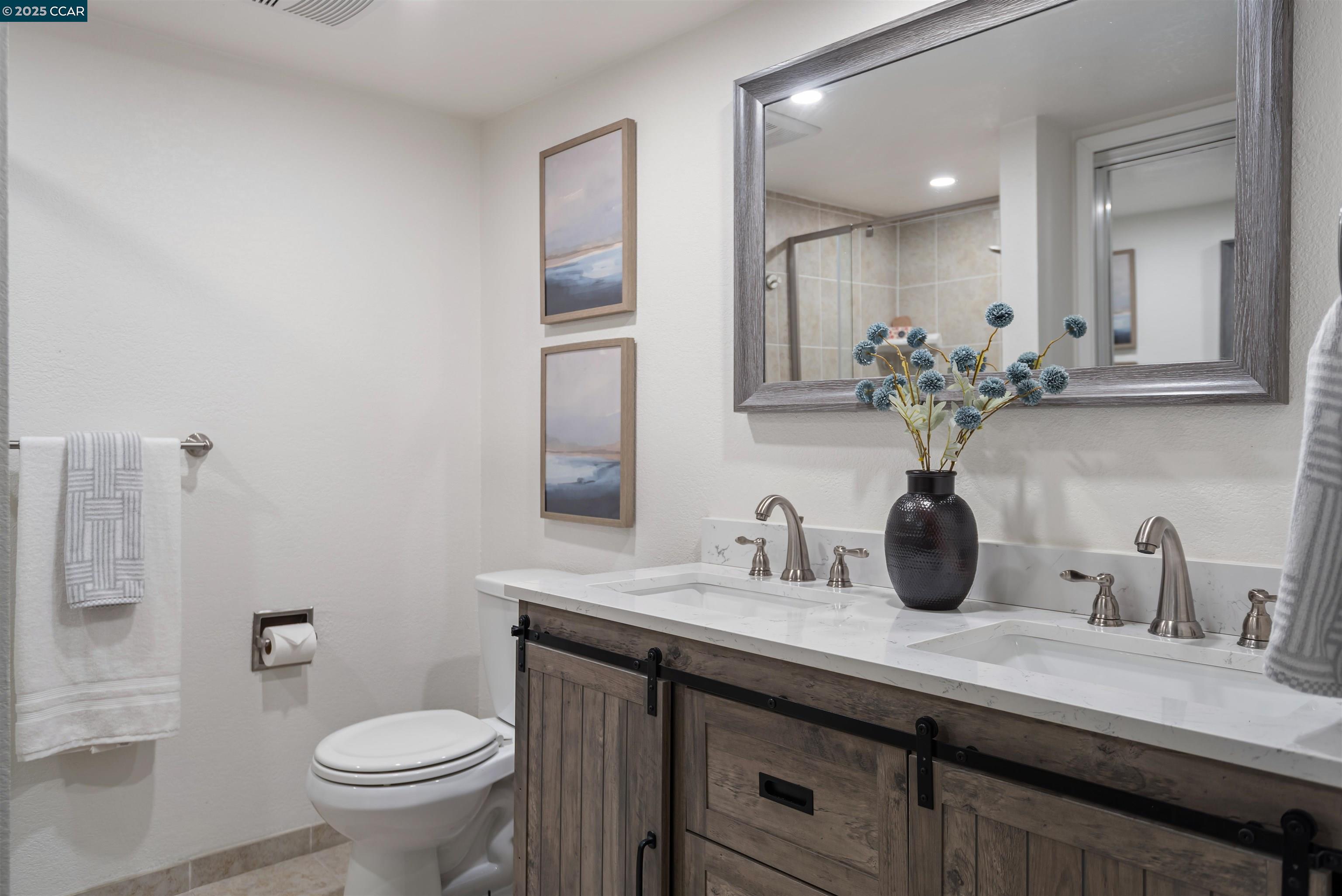1541 Moraga way