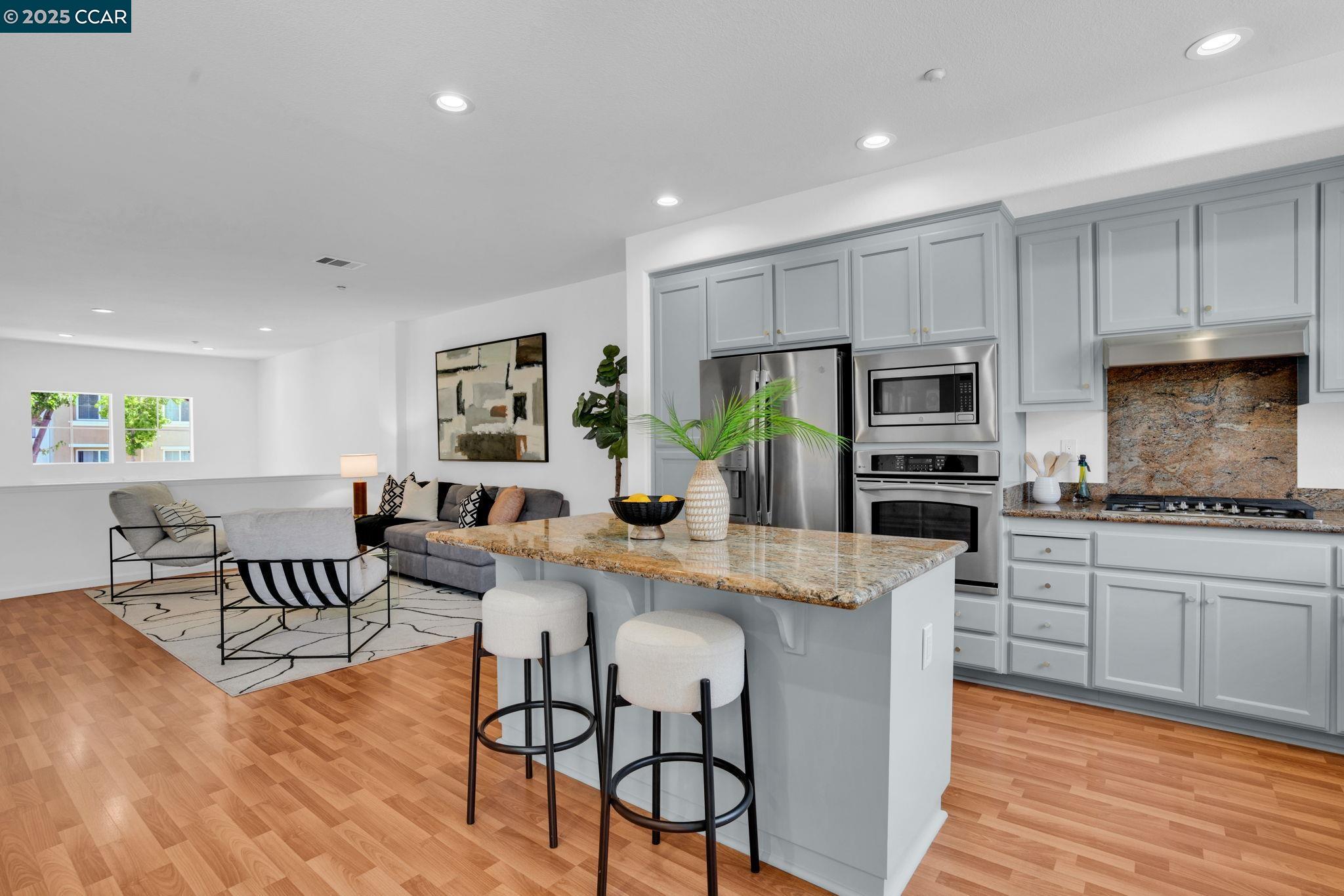 2736 Ashwell Ln