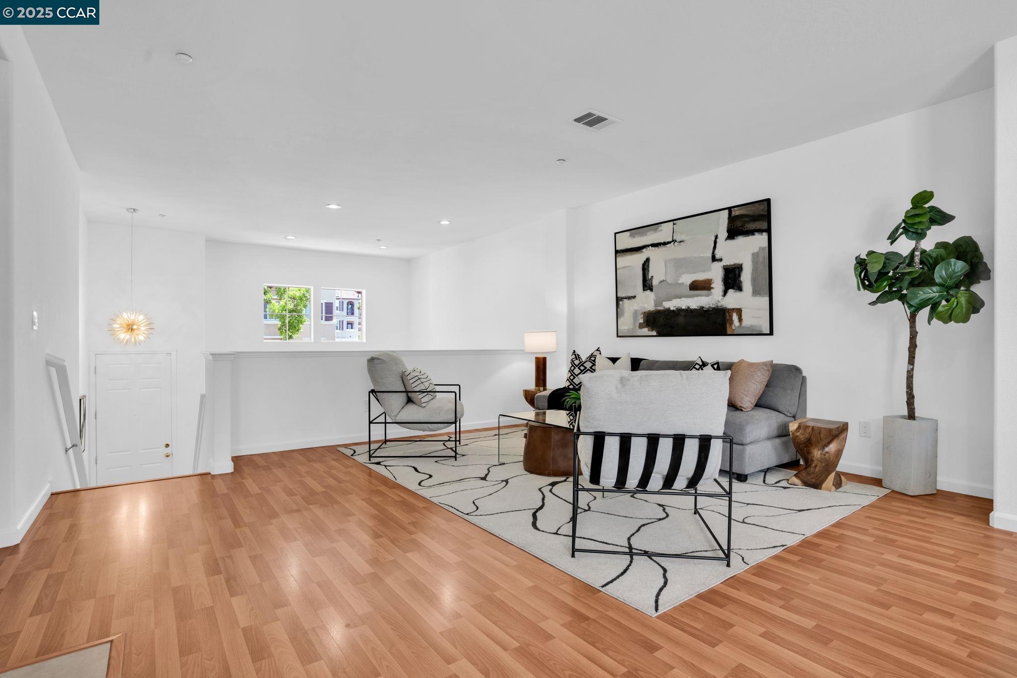 2736 Ashwell Ln