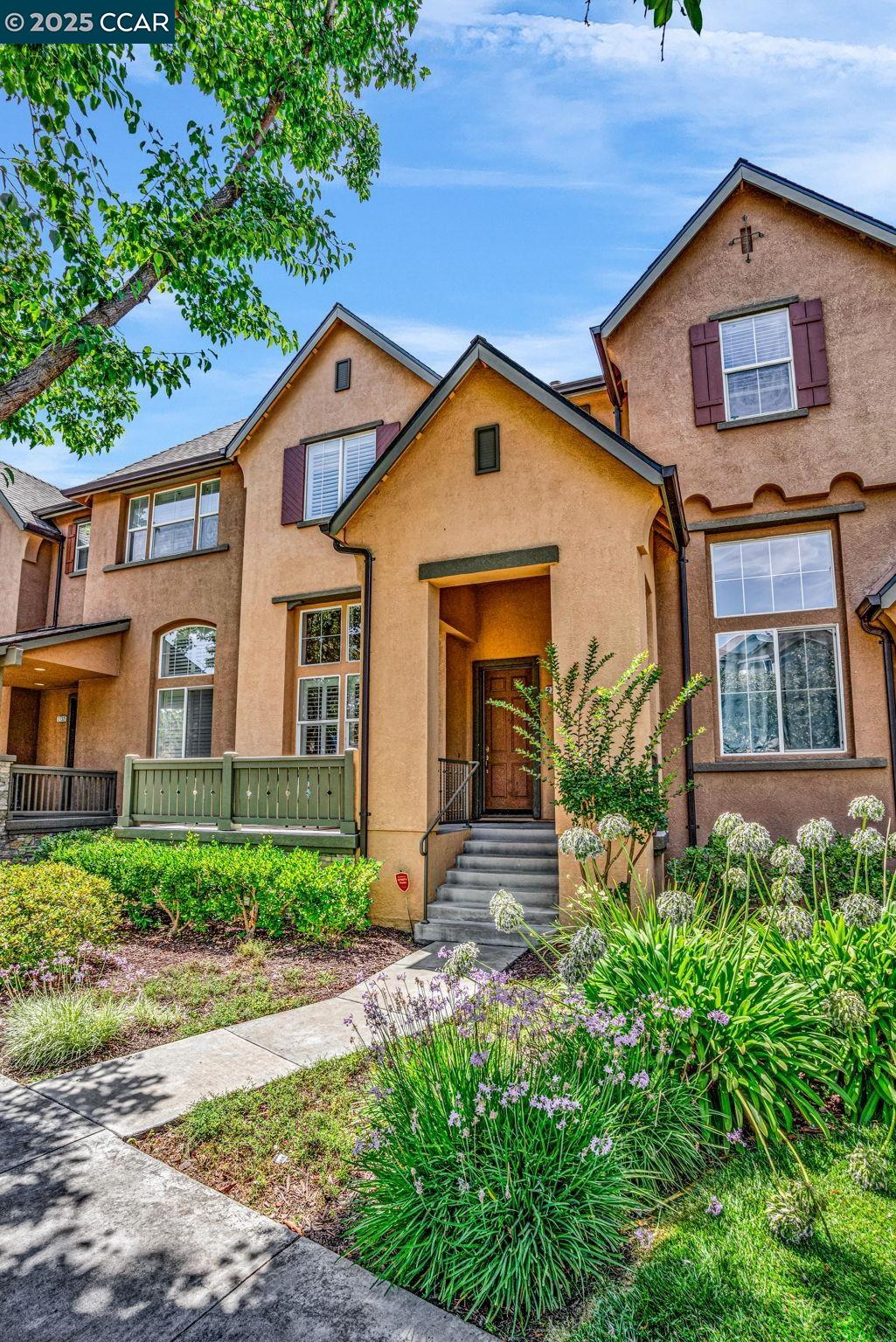 2736 Ashwell Ln