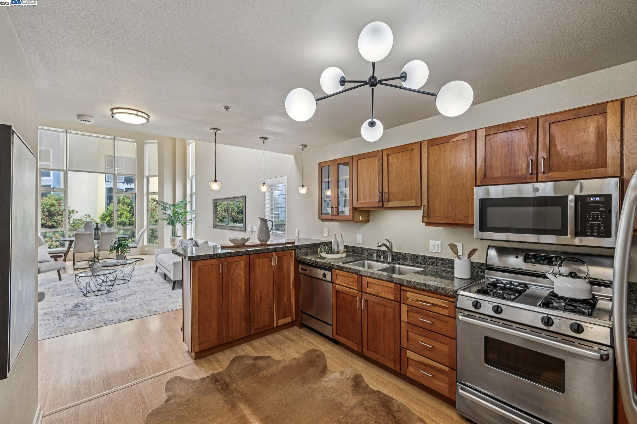 950 Harrison # 223