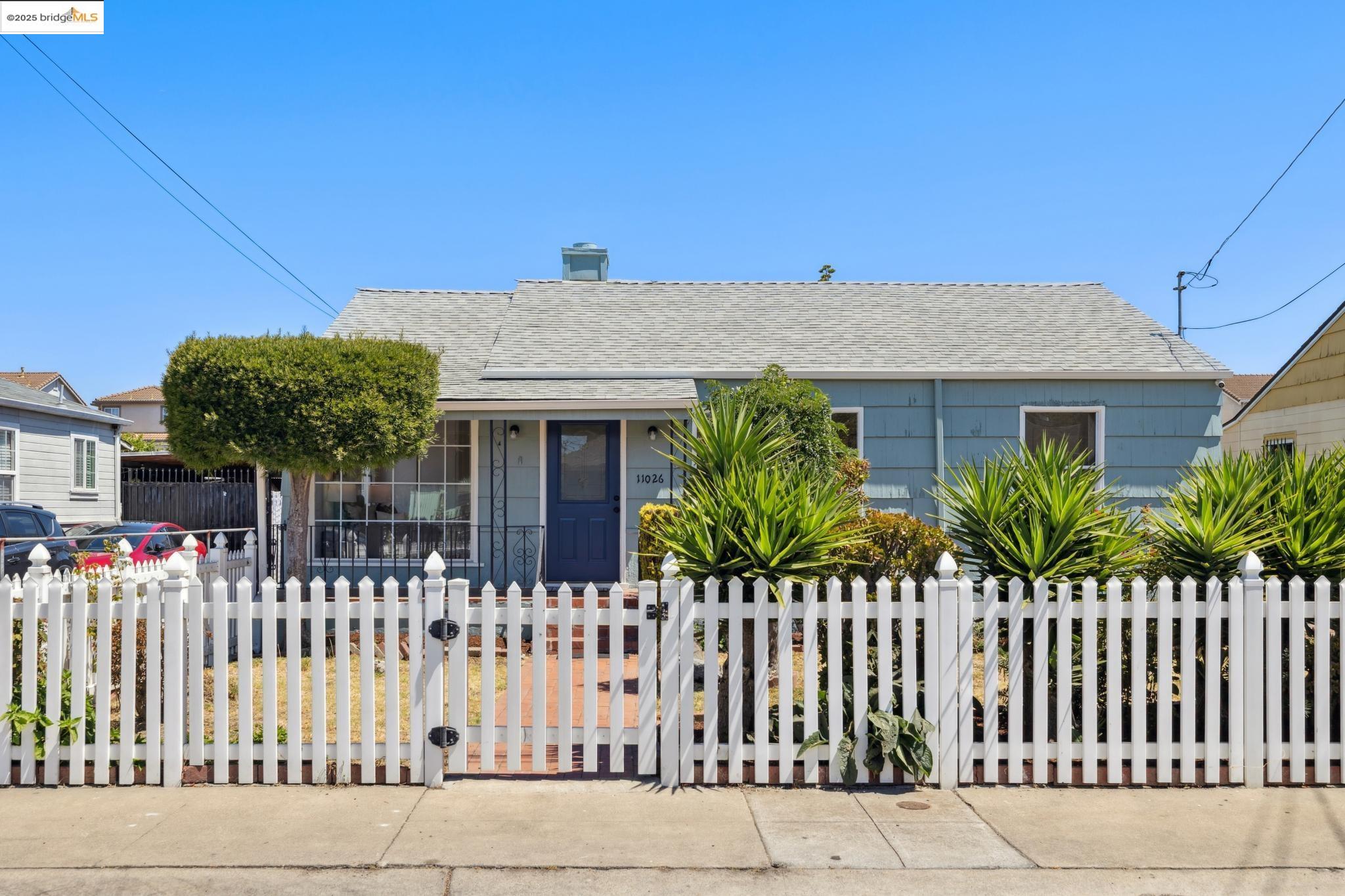 11026 Robledo Dr, Oakland