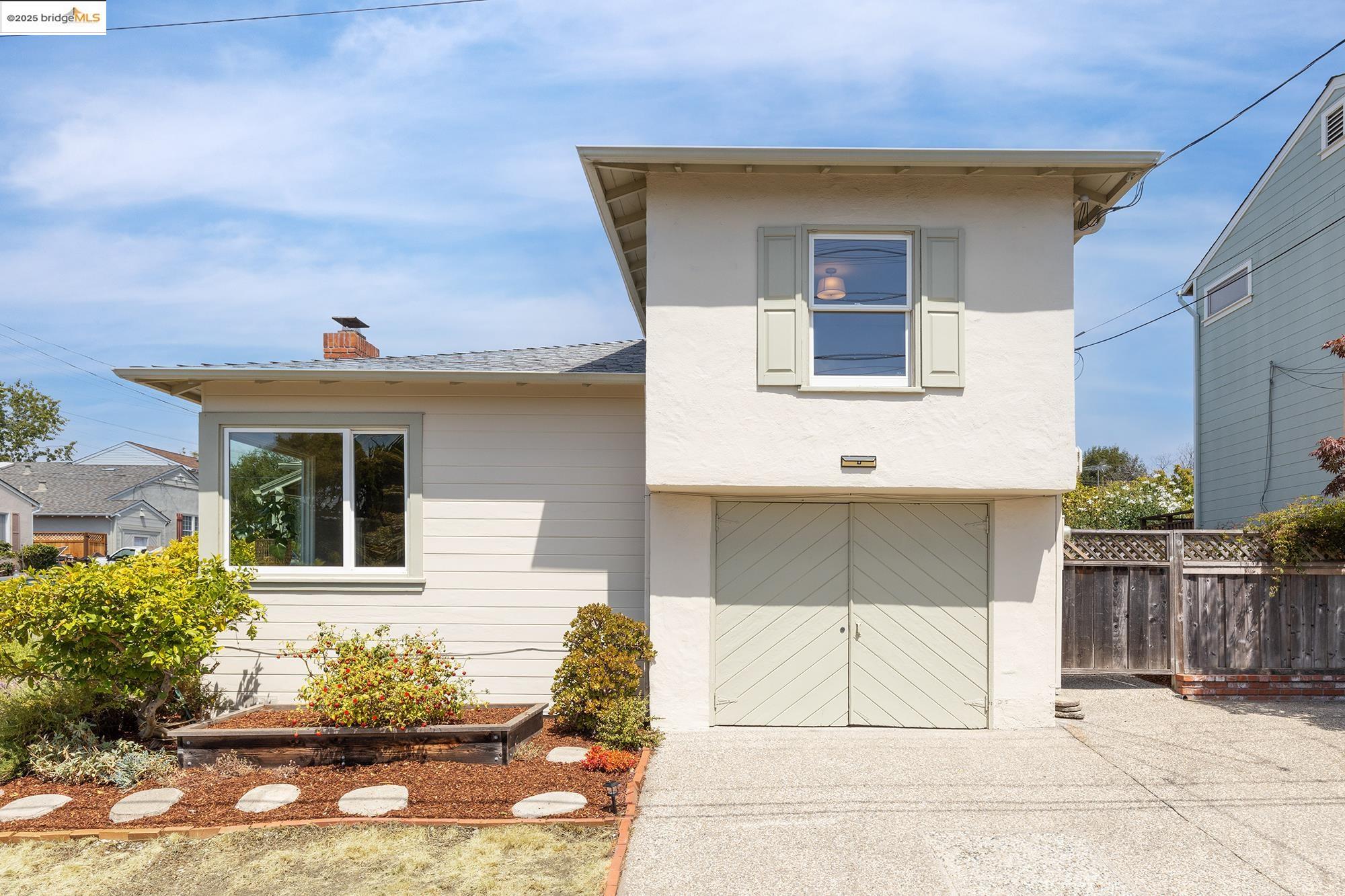 1420 Catherine Dr
