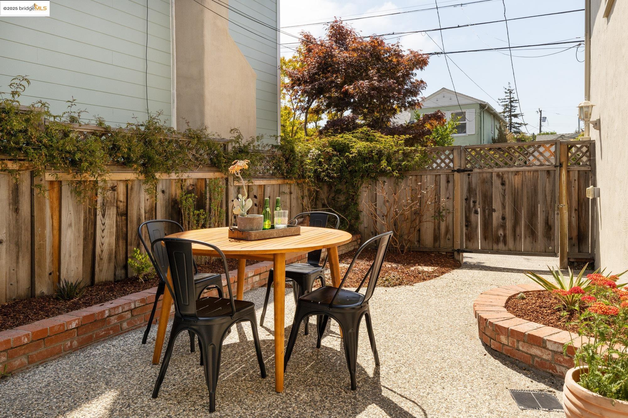 1420 Catherine Dr
