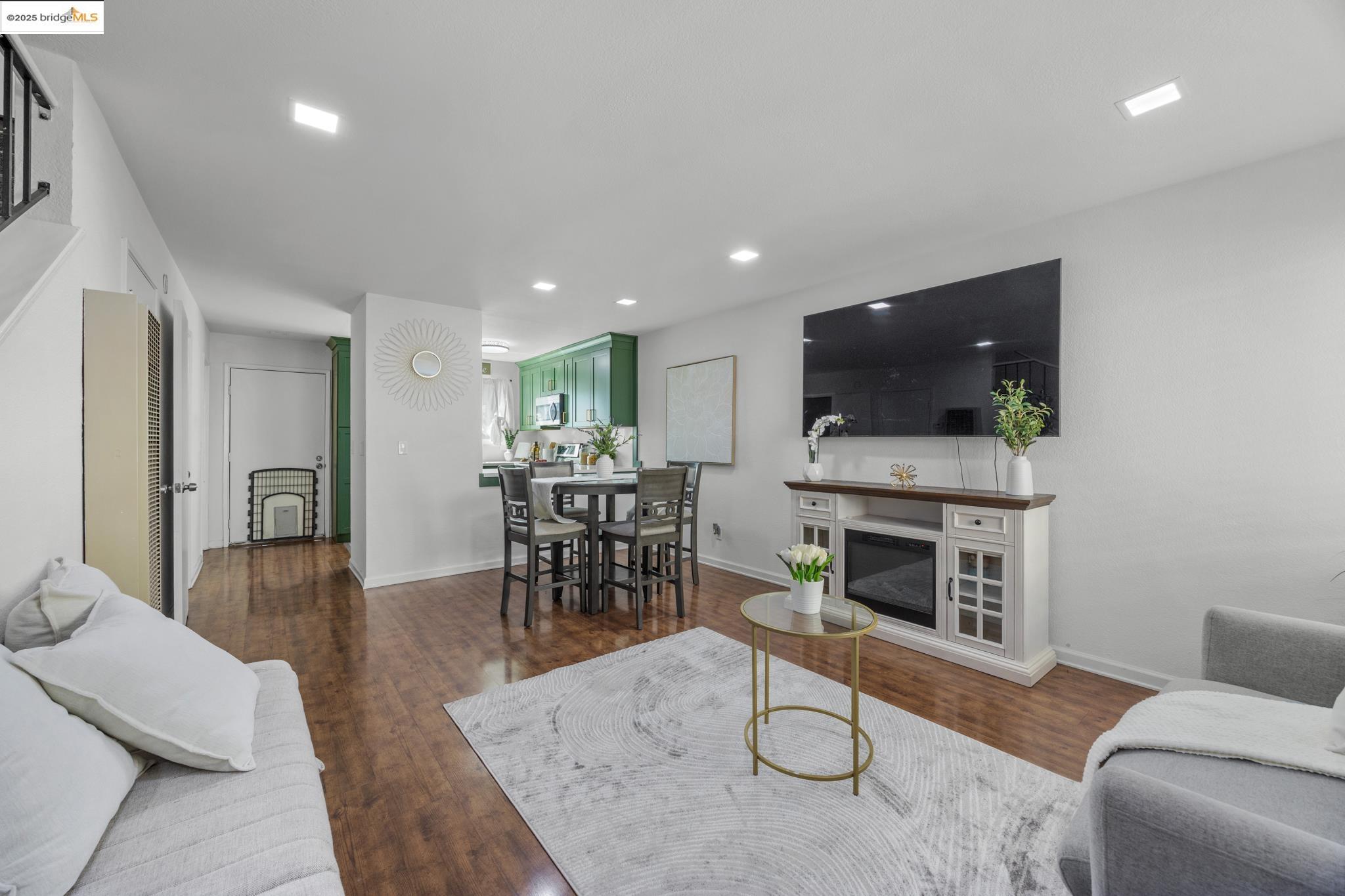 21564 Meekland ave # 19, Hayward Unit: 19