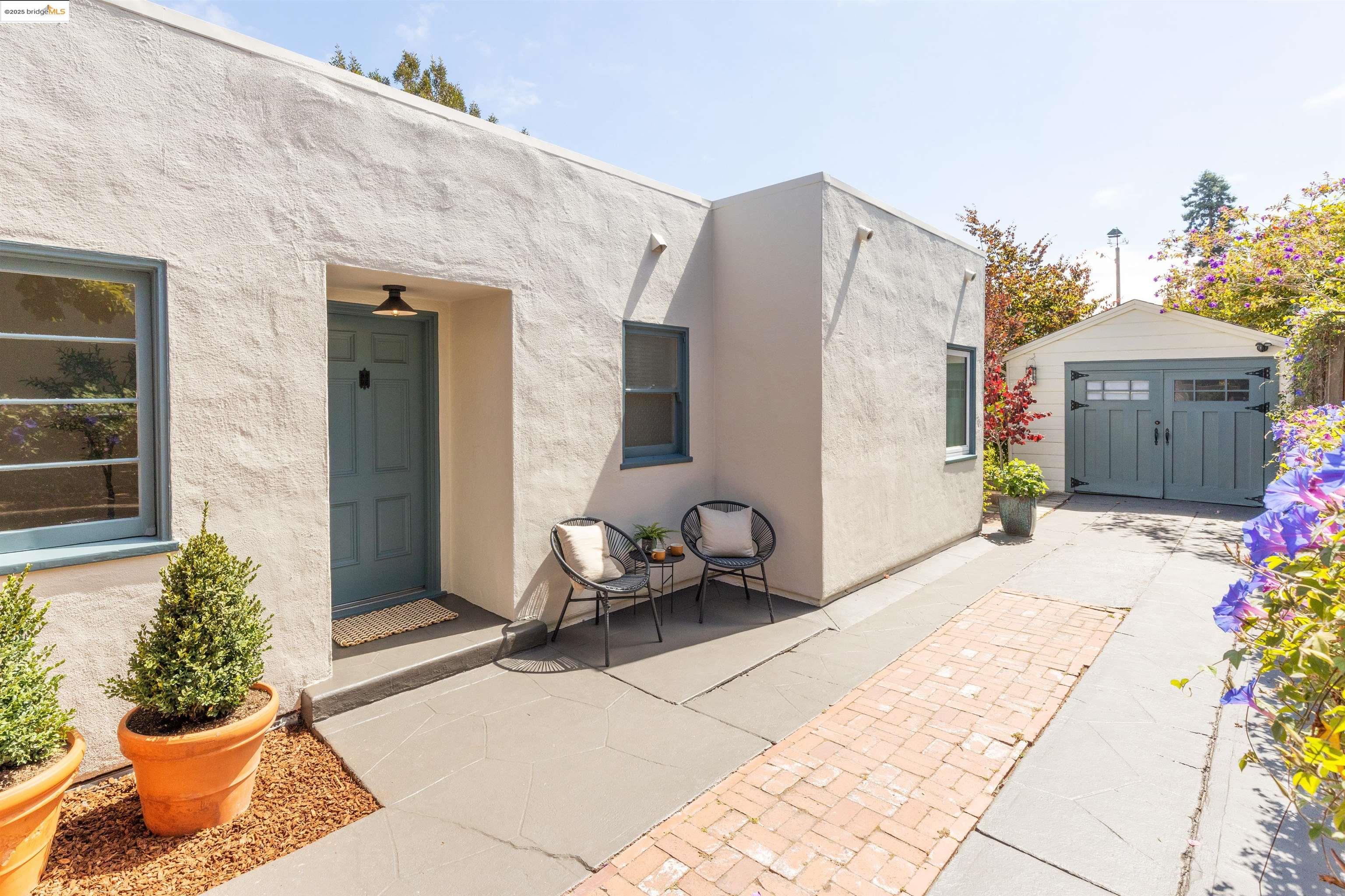 2451 Carmel St