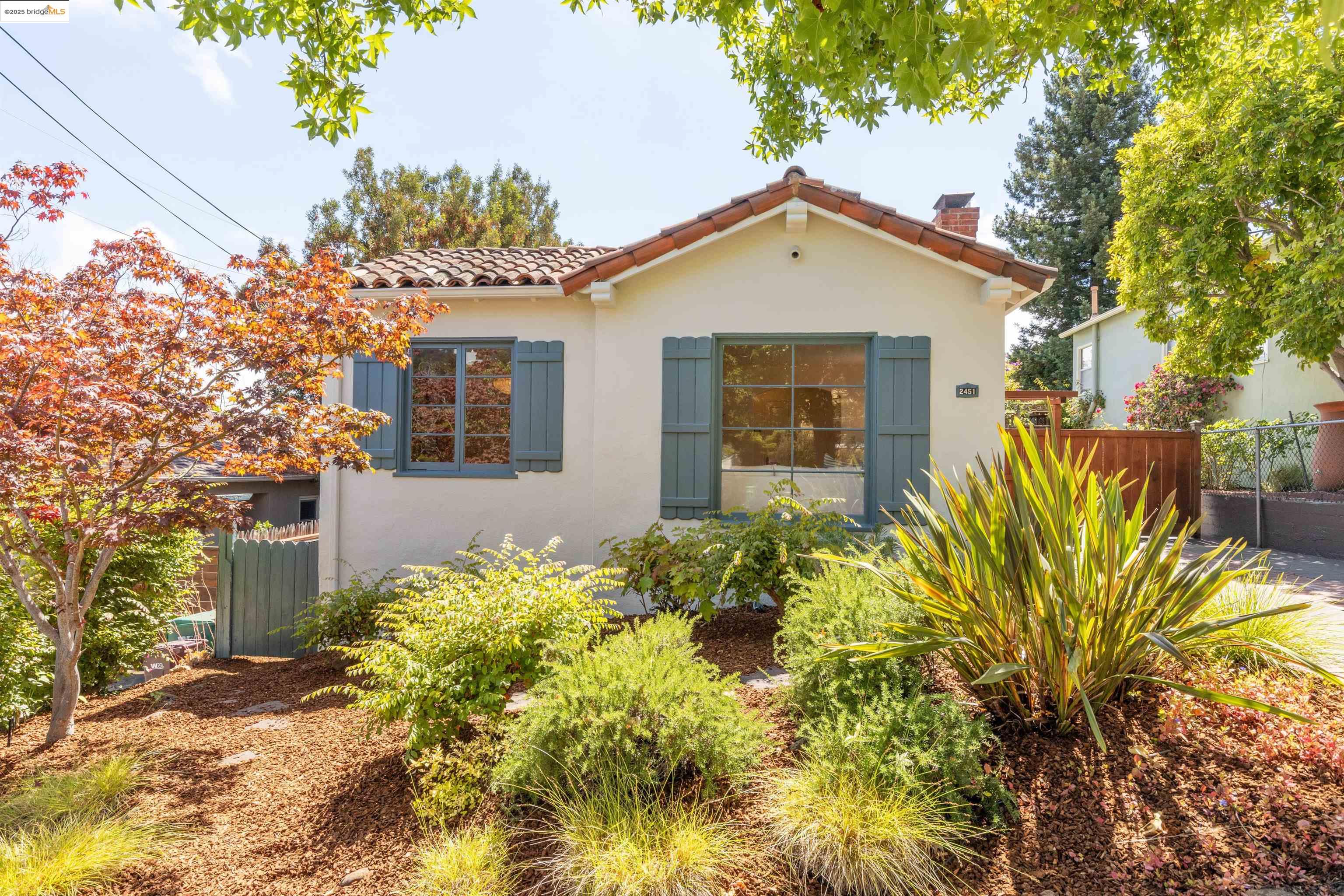 2451 Carmel St