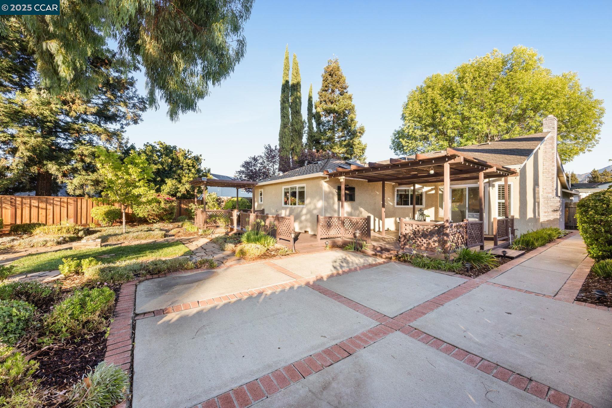 5059 Saint Patricia Ct