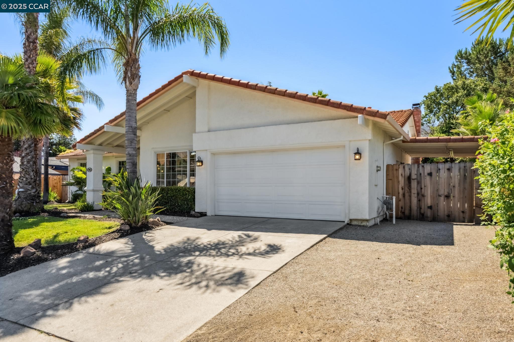 785 Bloching Cir